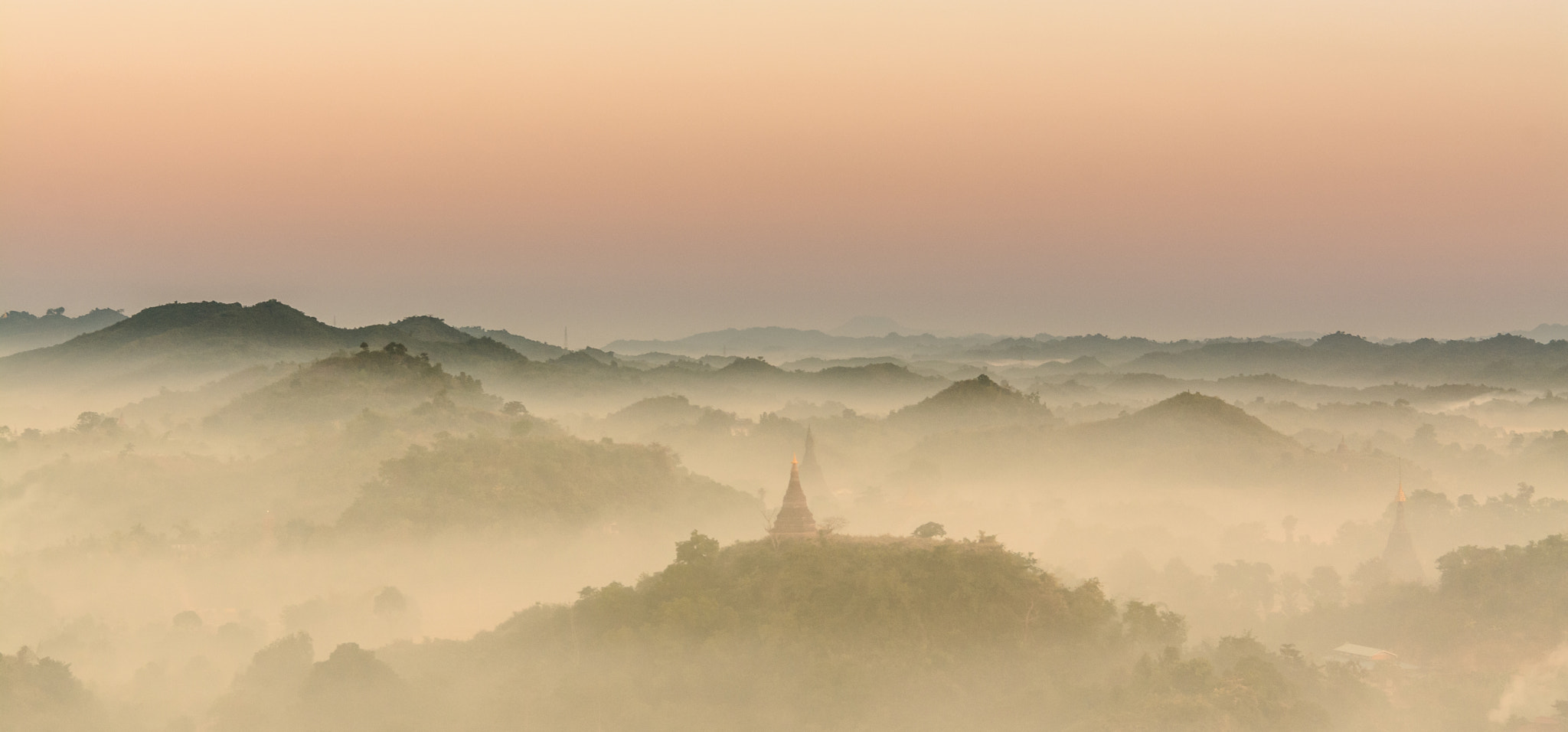 Nikon AF-S Nikkor 24-70mm F2.8E ED VR sample photo. Mrauk u at sunrise photography