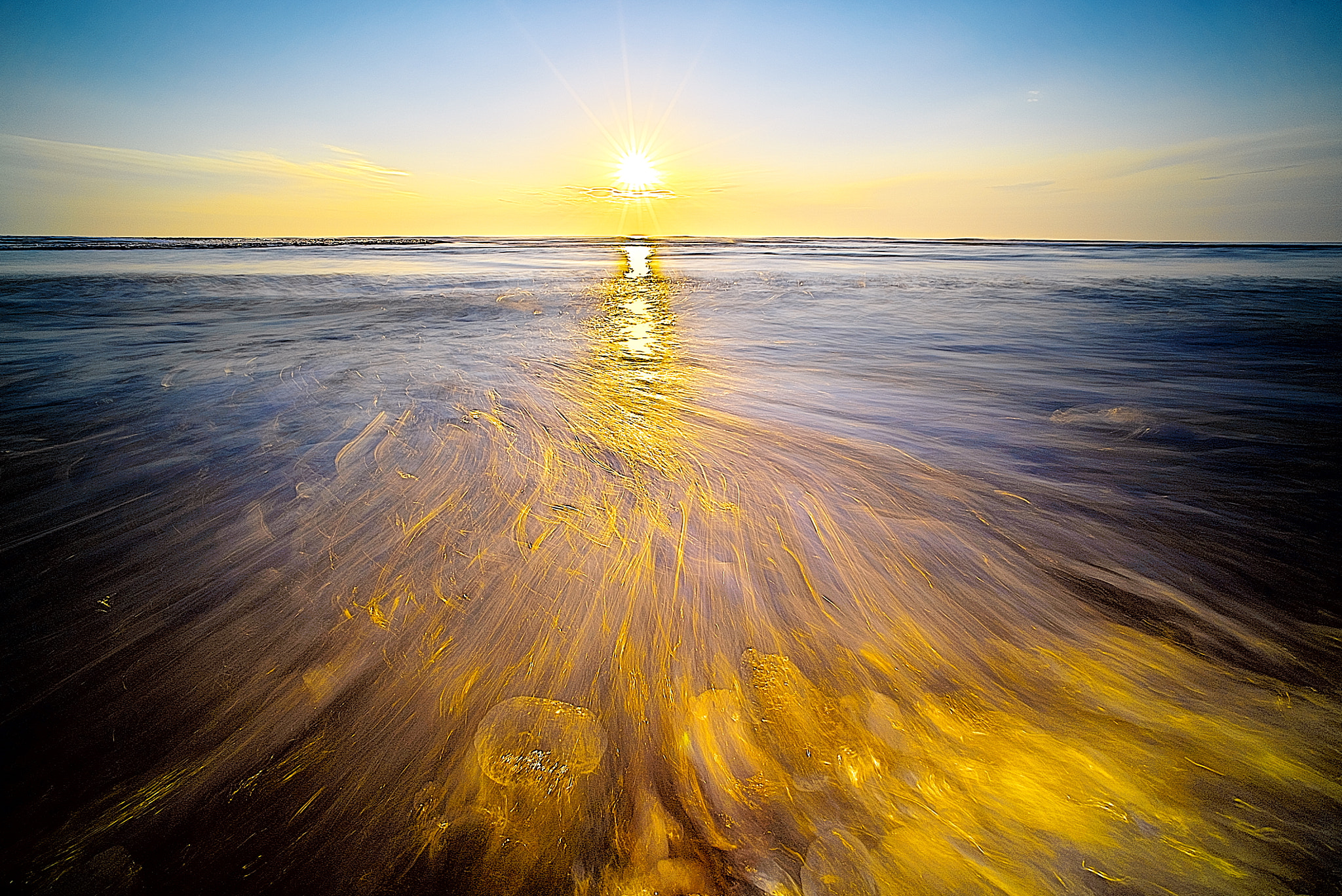 Sony a7S sample photo. Jewelry wave photography