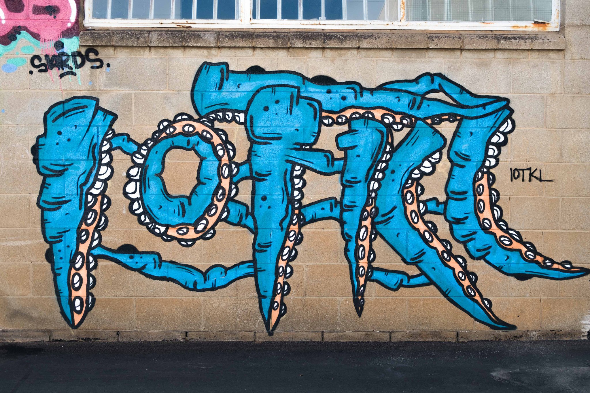 Fujifilm X-M1 + Fujifilm XC 16-50mm F3.5-5.6 OIS II sample photo. Street art photography