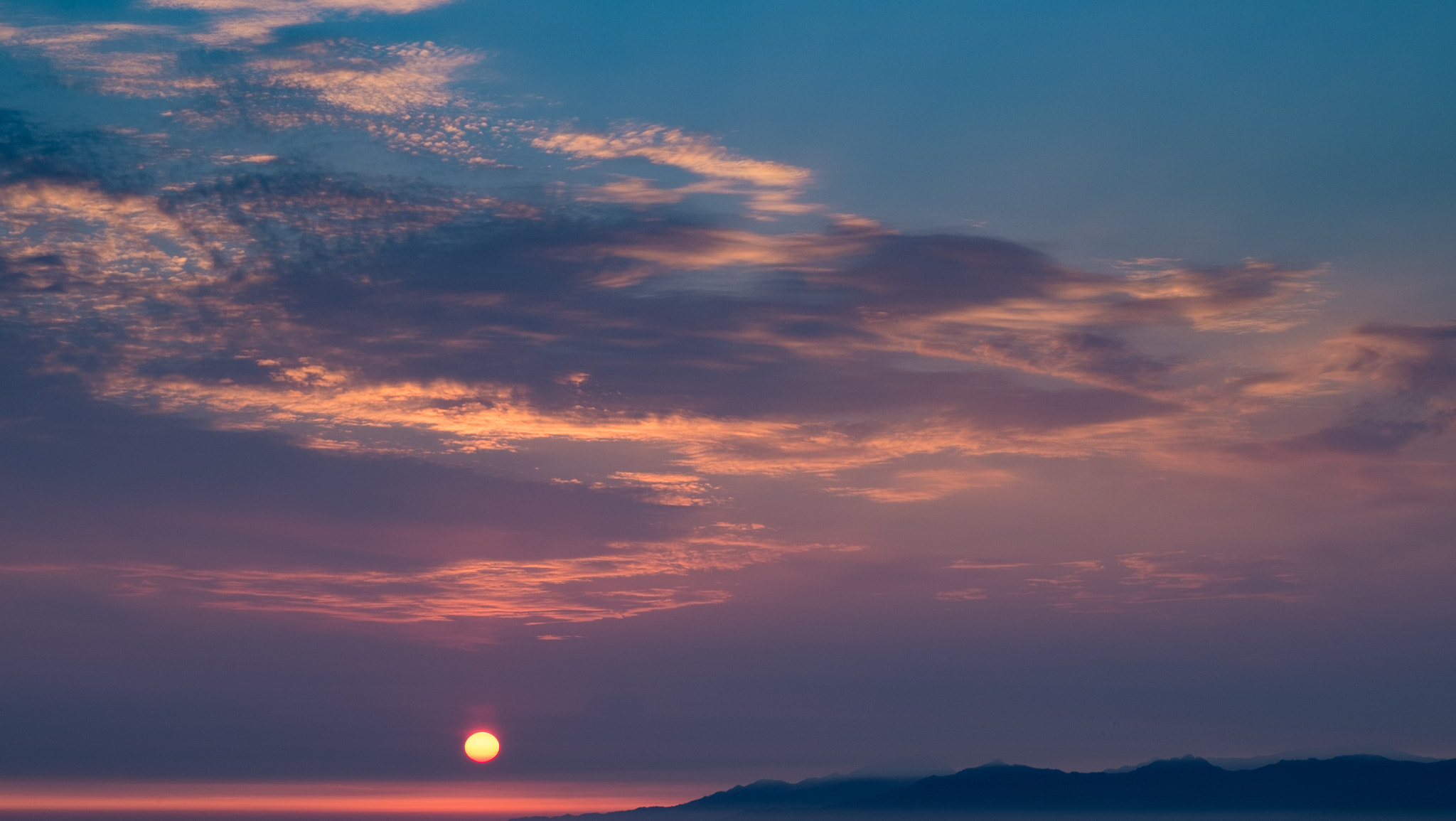 Fujifilm X-M1 + Fujifilm XF 56mm F1.2 R sample photo. Beautiful sky photography