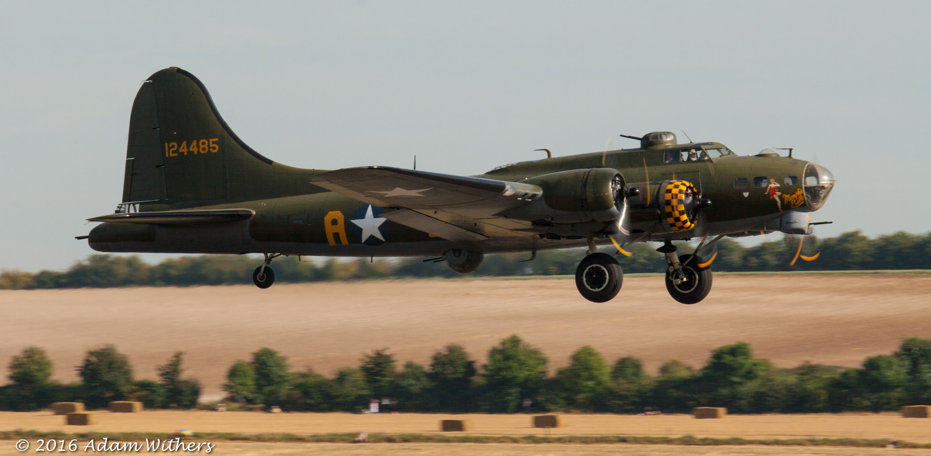 Canon EF 100-400mm F4.5-5.6L IS USM sample photo. Boeing b-17 flying fortress photography