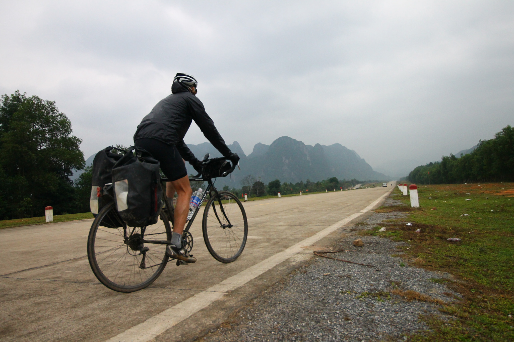 Canon EF-S 10-18mm F4.5–5.6 IS STM sample photo. The road through nam cat tien national park. photography