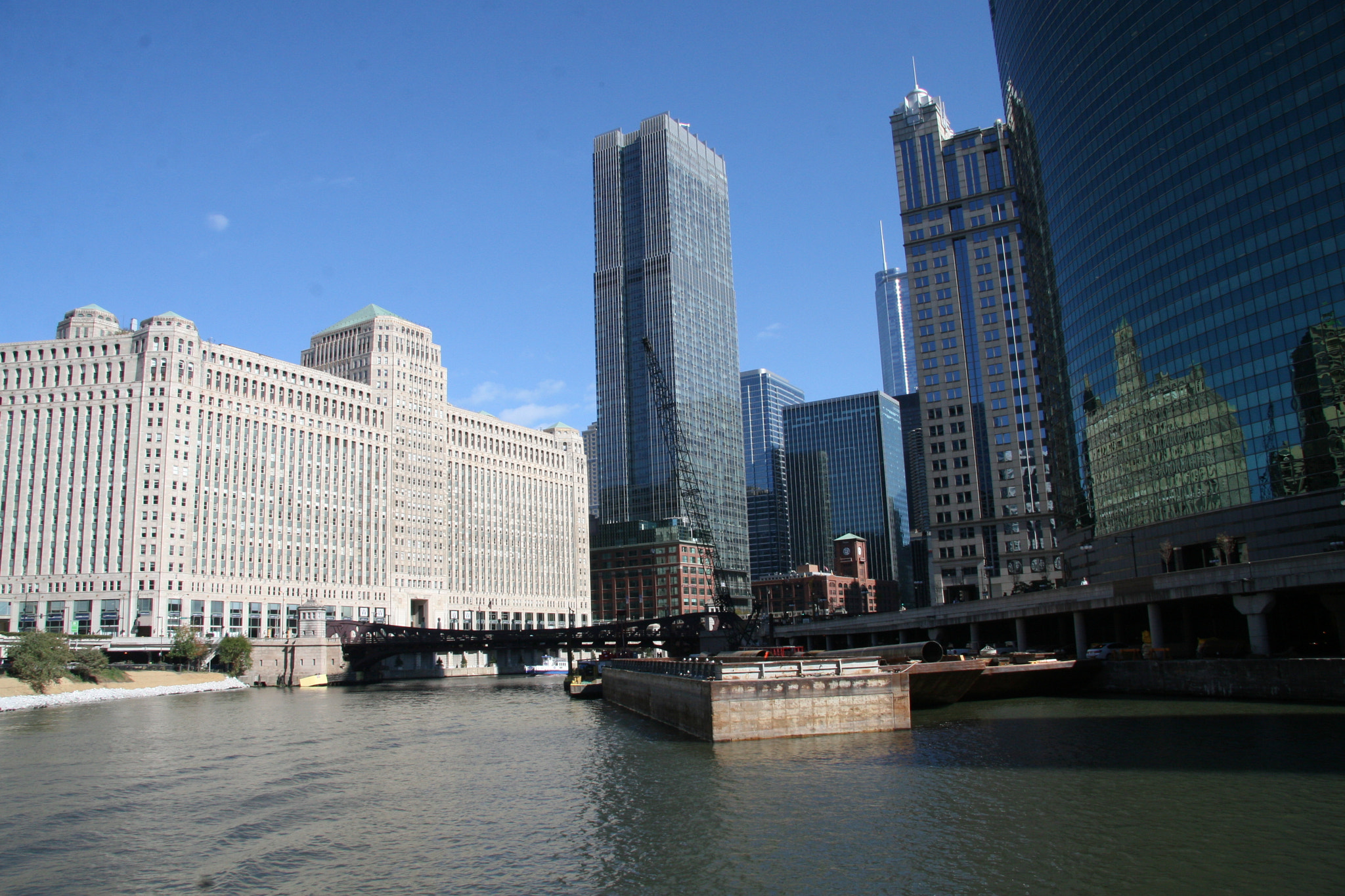 Canon EF-S 17-85mm F4-5.6 IS USM sample photo. Chicago photography