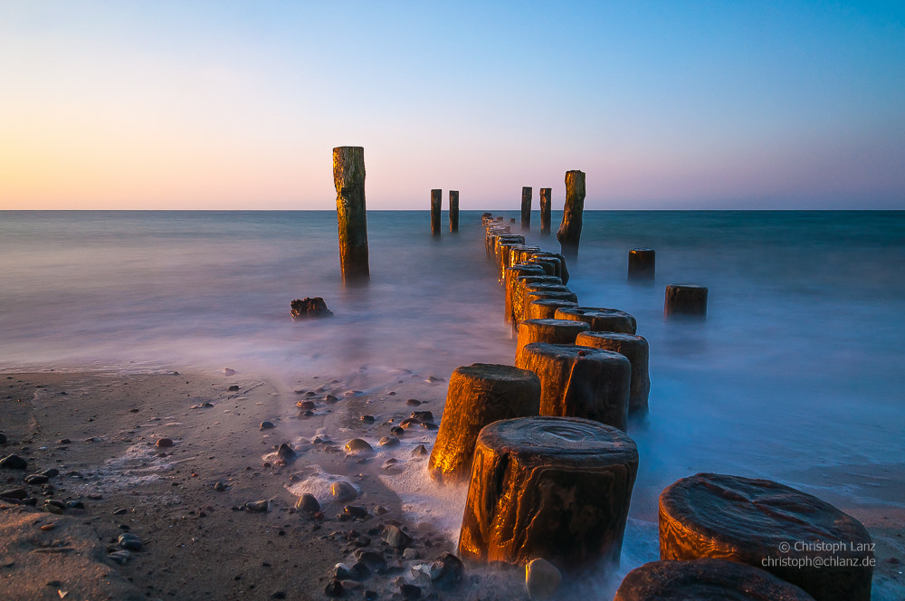 Sigma 17-70mm F2.8-4 DC Macro OS HSM | C sample photo. Groyne in the sunset photography