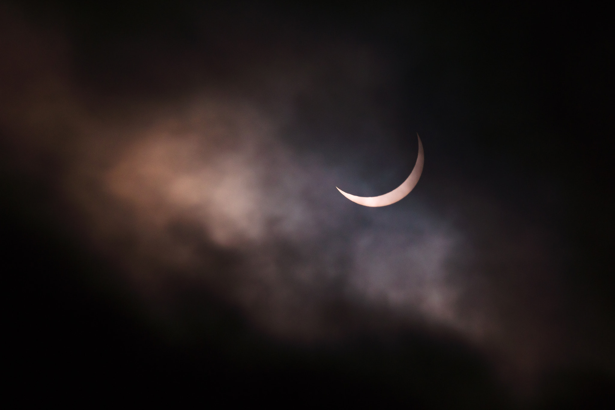 Sony 70-300mm F4.5-5.6 G SSM sample photo. Solar eclipse photography