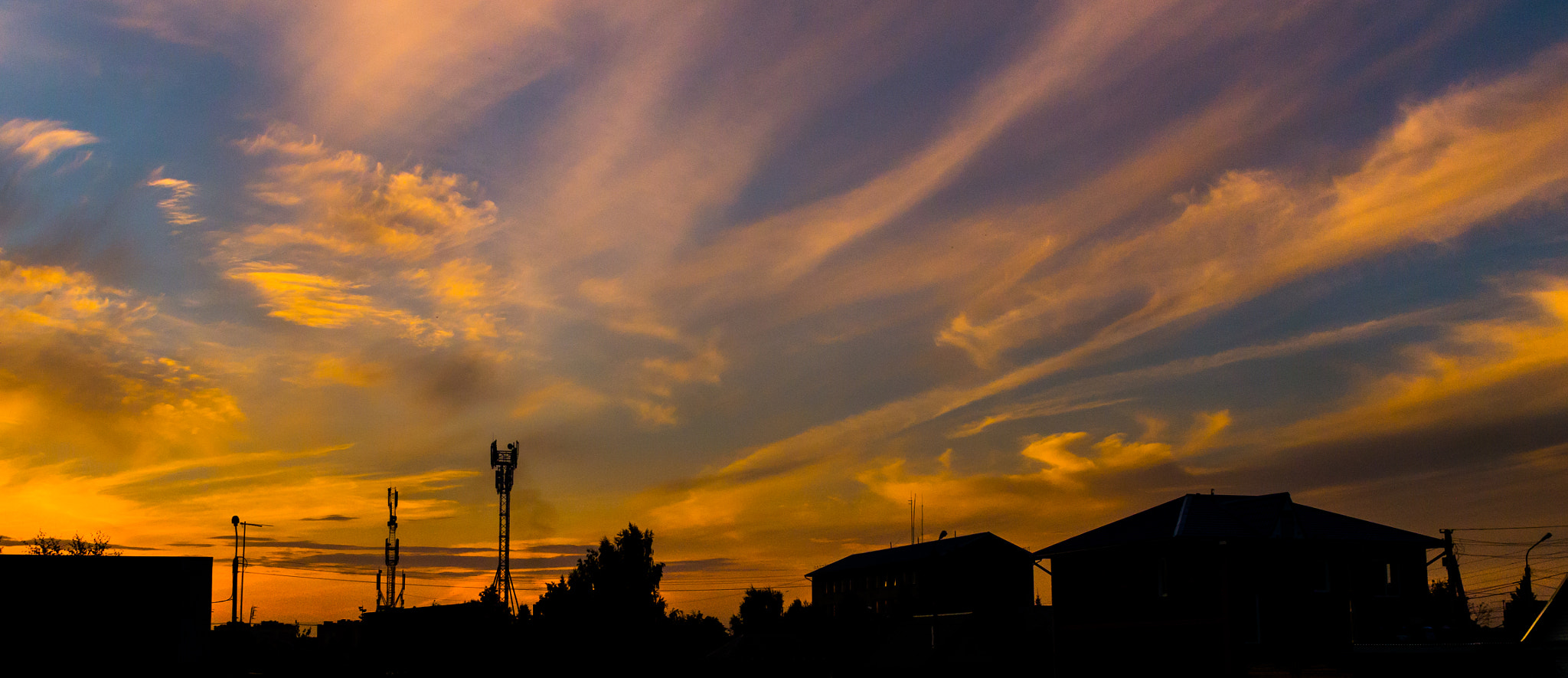 Panasonic Lumix DMC-G5 + Sigma 19mm F2.8 EX DN sample photo. Roofs photography