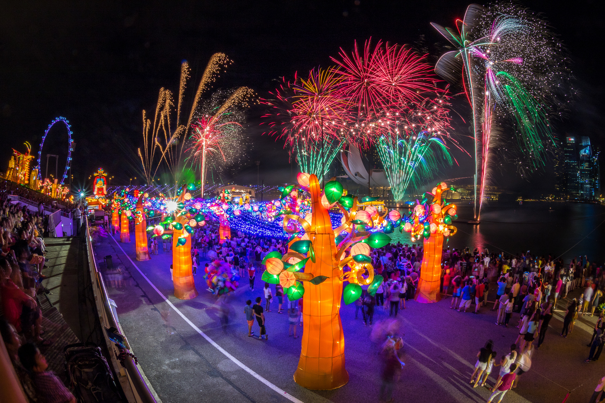 Canon EF 8-15mm F4L Fisheye USM sample photo. River hongbao 2016 photography