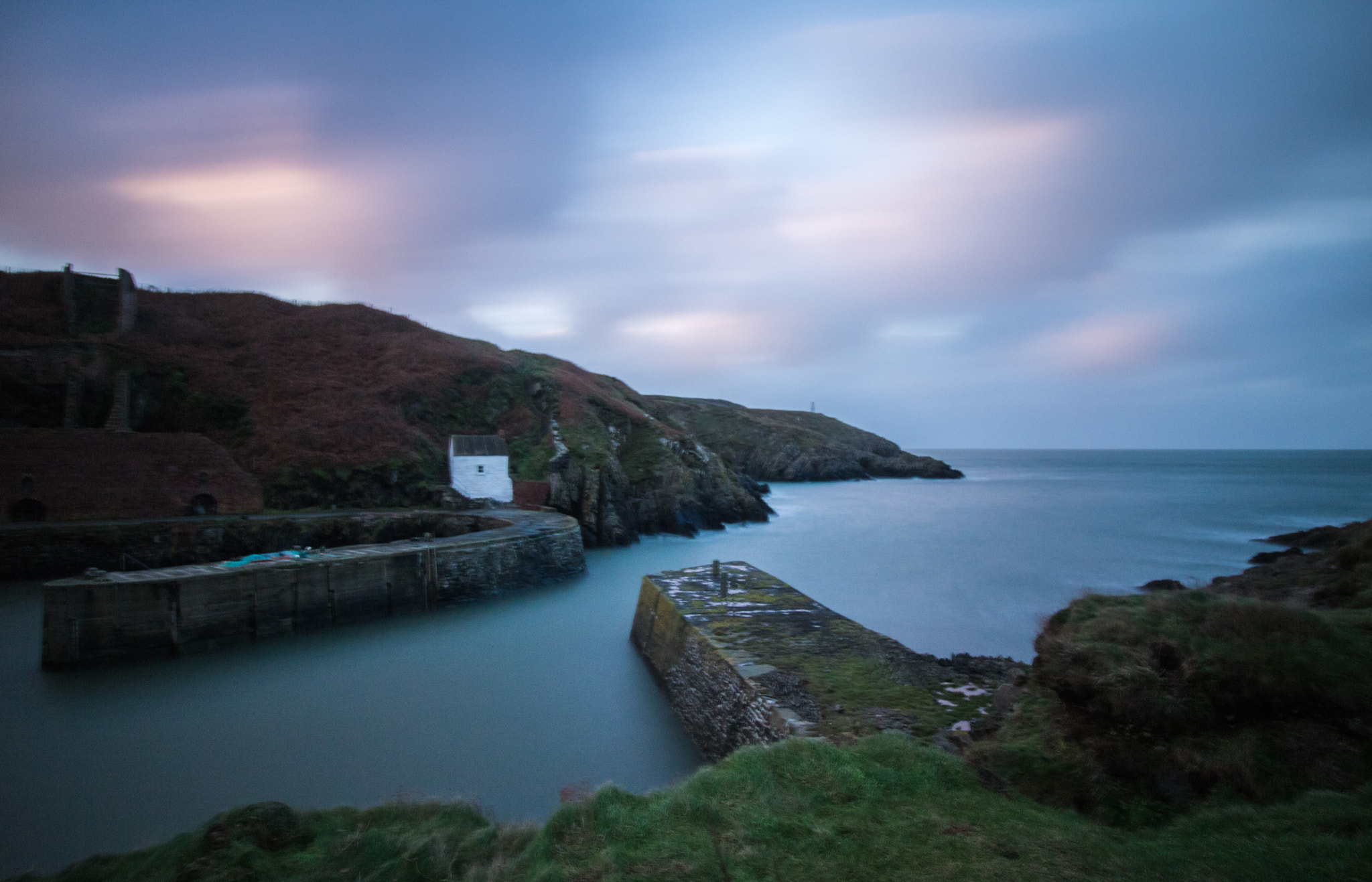 Canon EF-S 10-18mm F4.5–5.6 IS STM sample photo. Porthgain photography