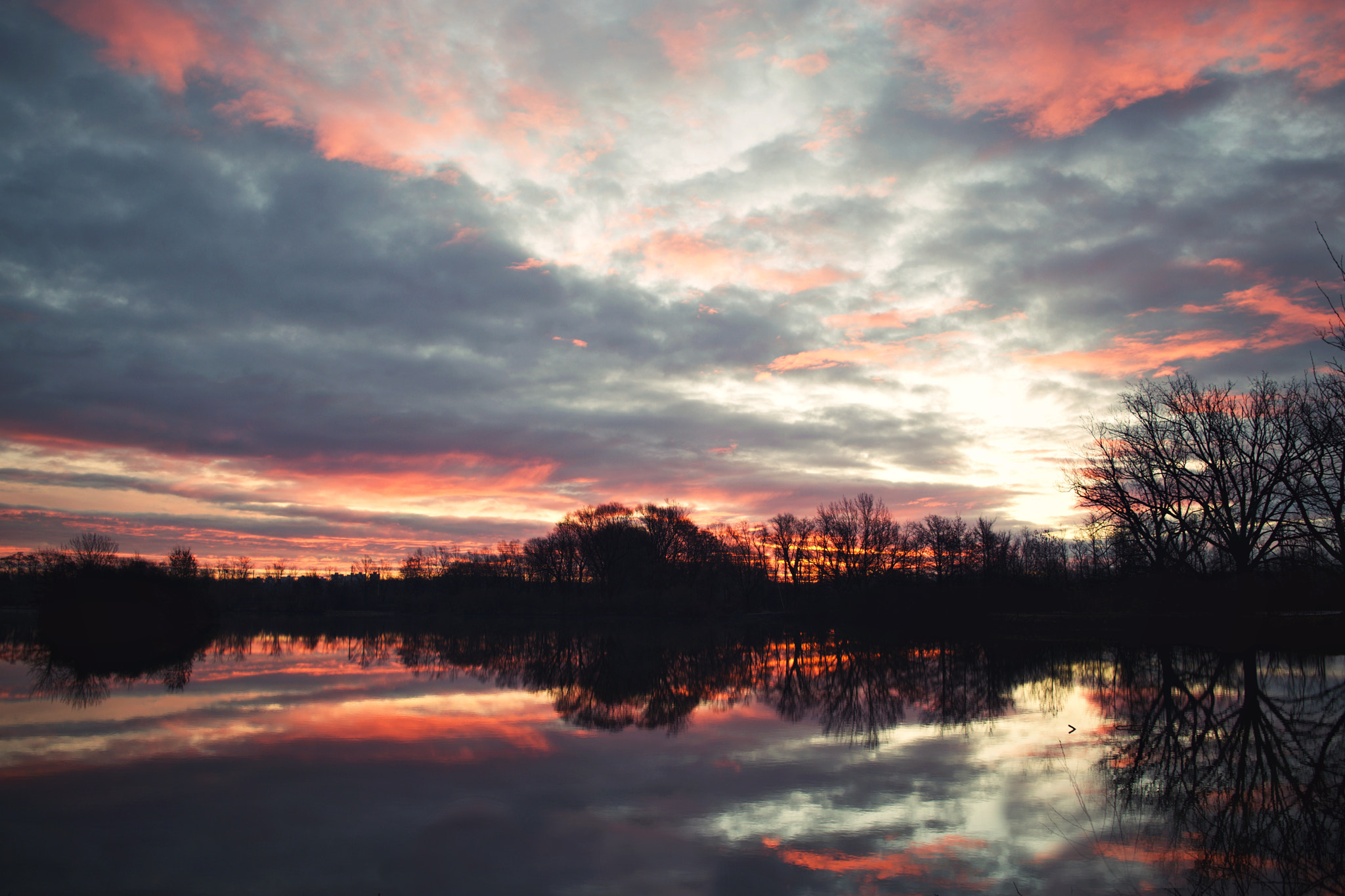 18.00 - 55.00 mm f/3.5 - 5.6 sample photo. Beautiful sunrise photography