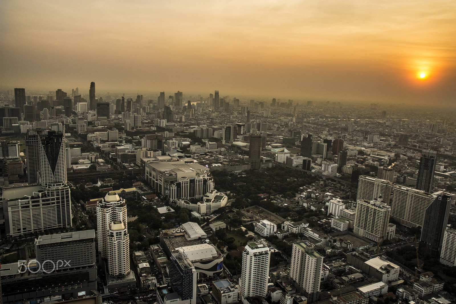 Nikon D7200 + Sigma 17-70mm F2.8-4 DC Macro OS HSM | C sample photo. Sunset over bangkok photography