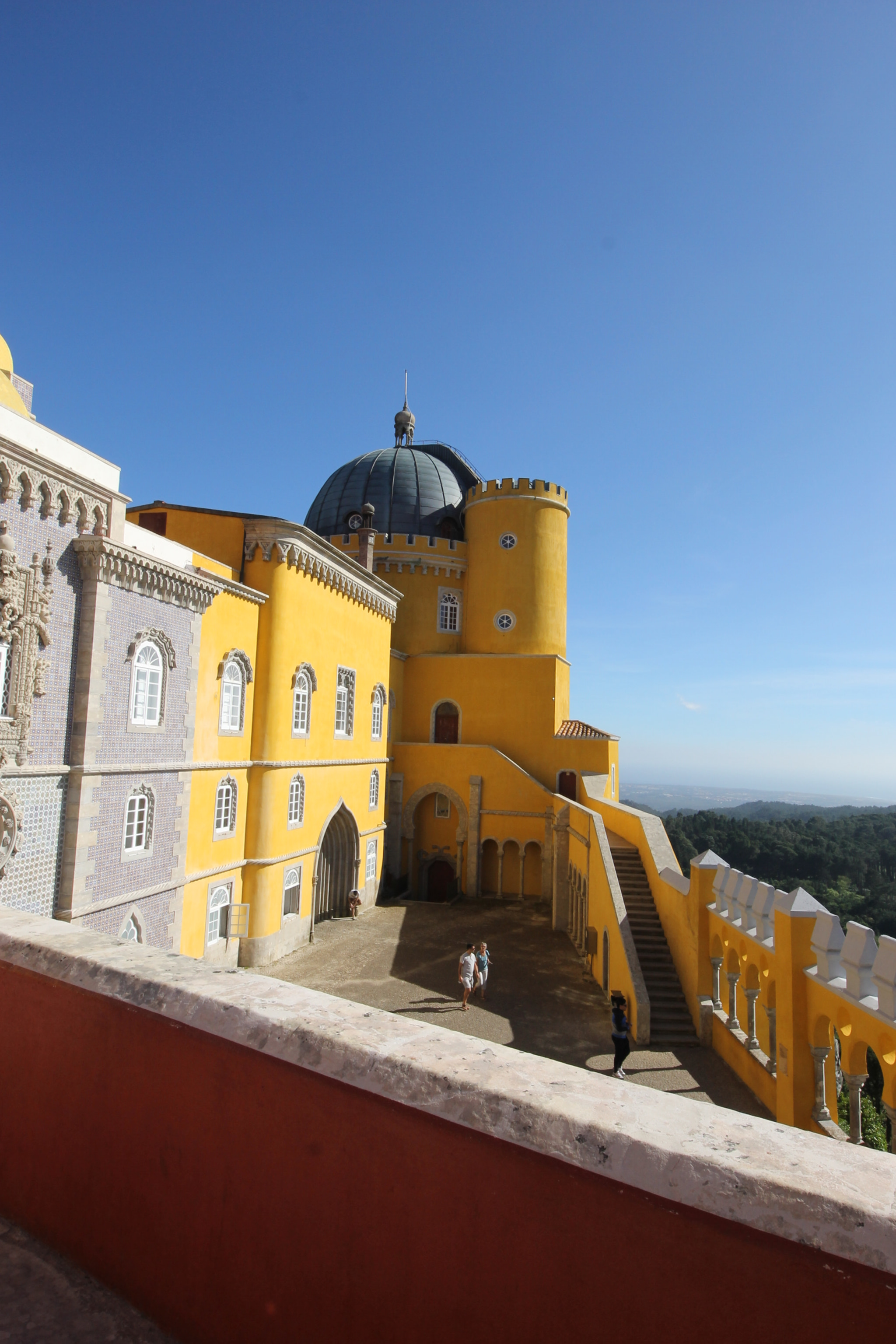 Canon EOS 1100D (EOS Rebel T3 / EOS Kiss X50) + Sigma 12-24mm F4.5-5.6 II DG HSM sample photo. Pena palace photography