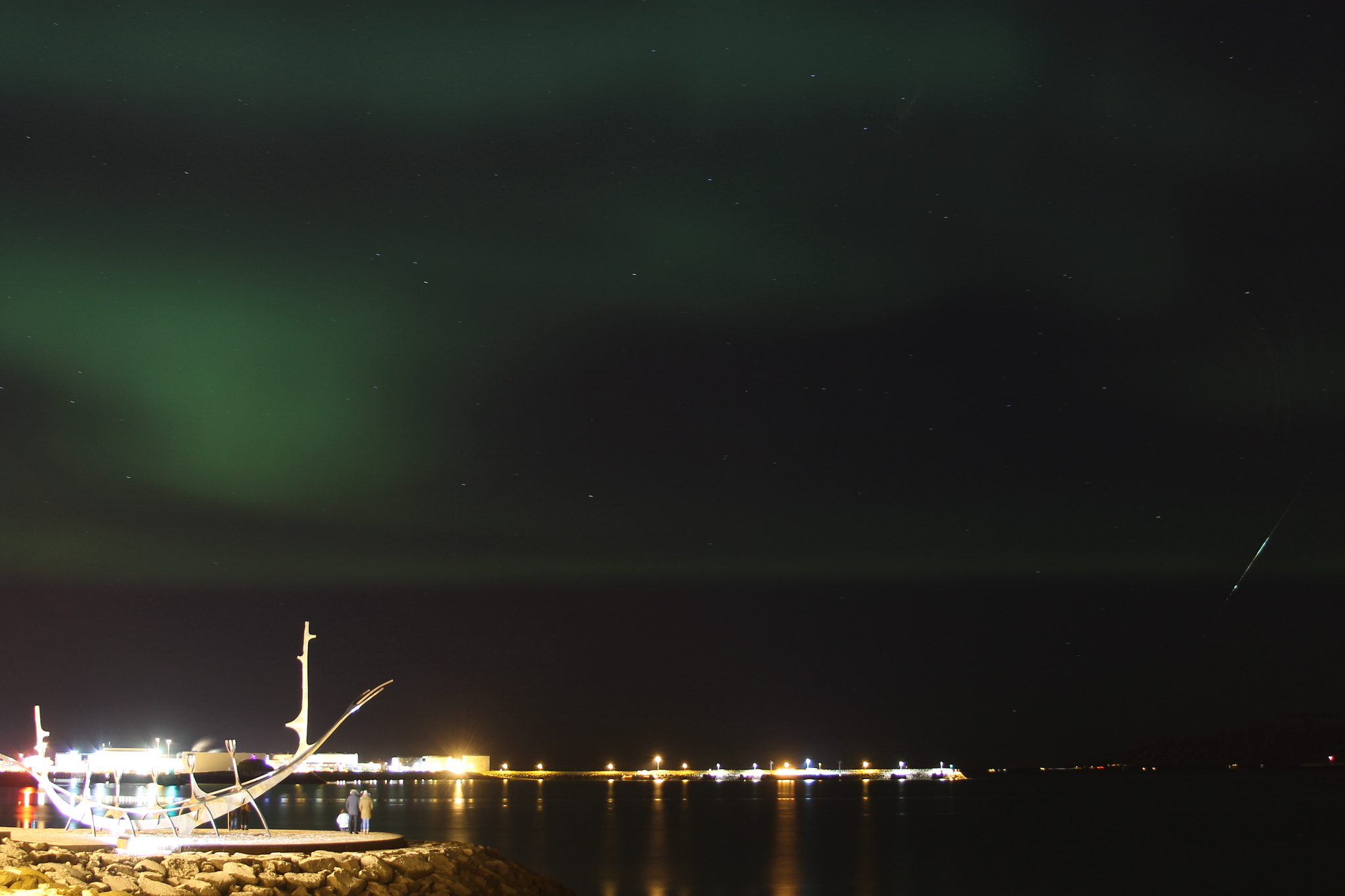Canon EF 28-135mm F3.5-5.6 IS USM sample photo. Northern lights + shooting star photography