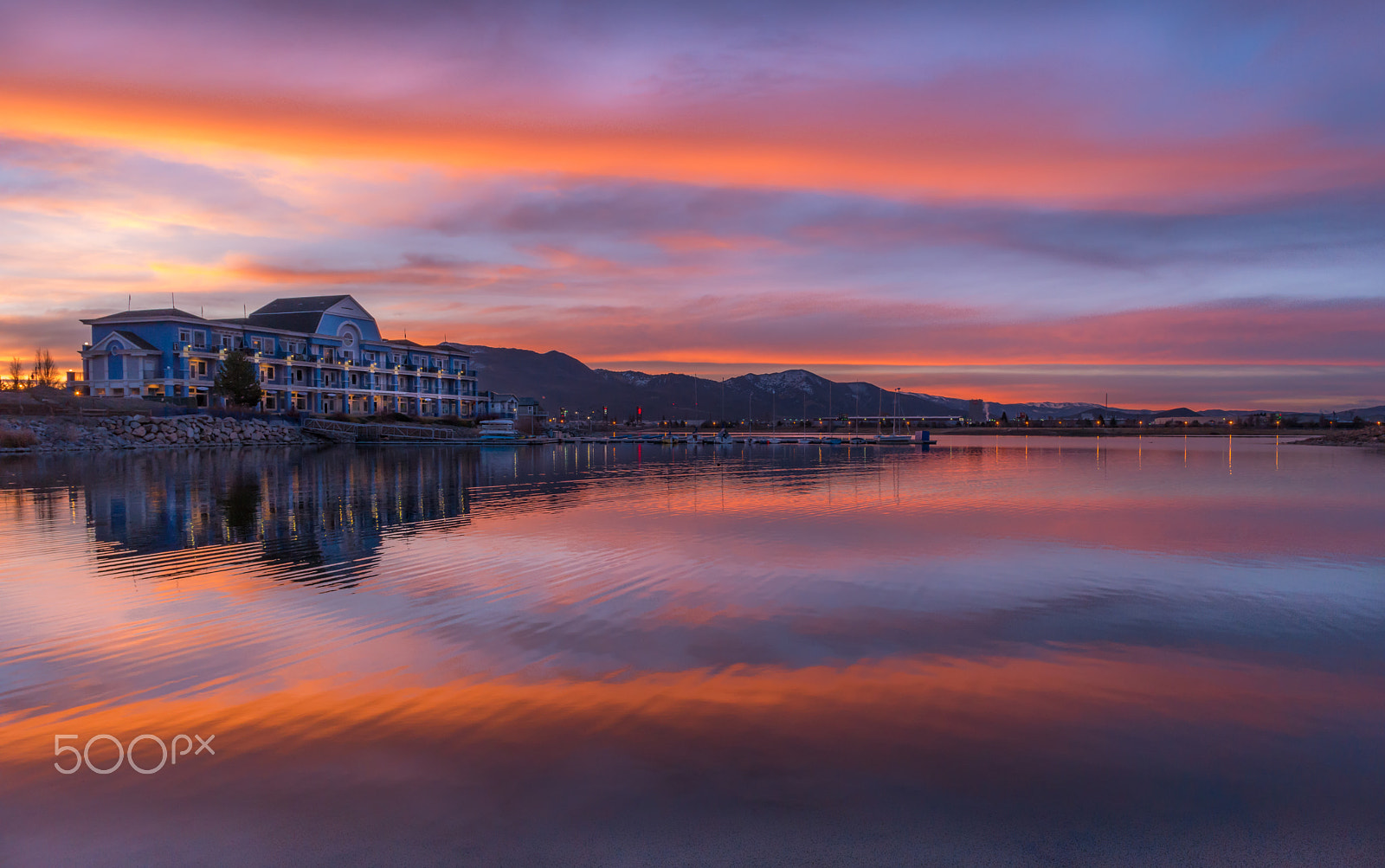 Samsung NX1 + Samsung NX 16mm F2.4 Pancake sample photo. Marina sunrise photography