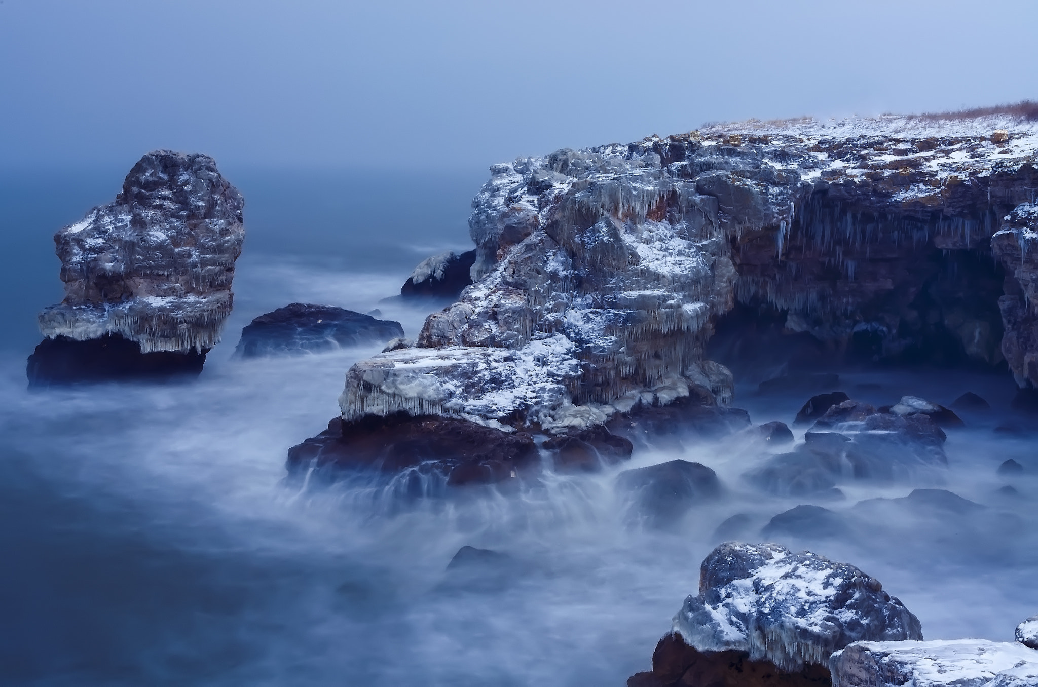 smc PENTAX-DA L 18-55mm F3.5-5.6 sample photo. Winter and the sea ... photography