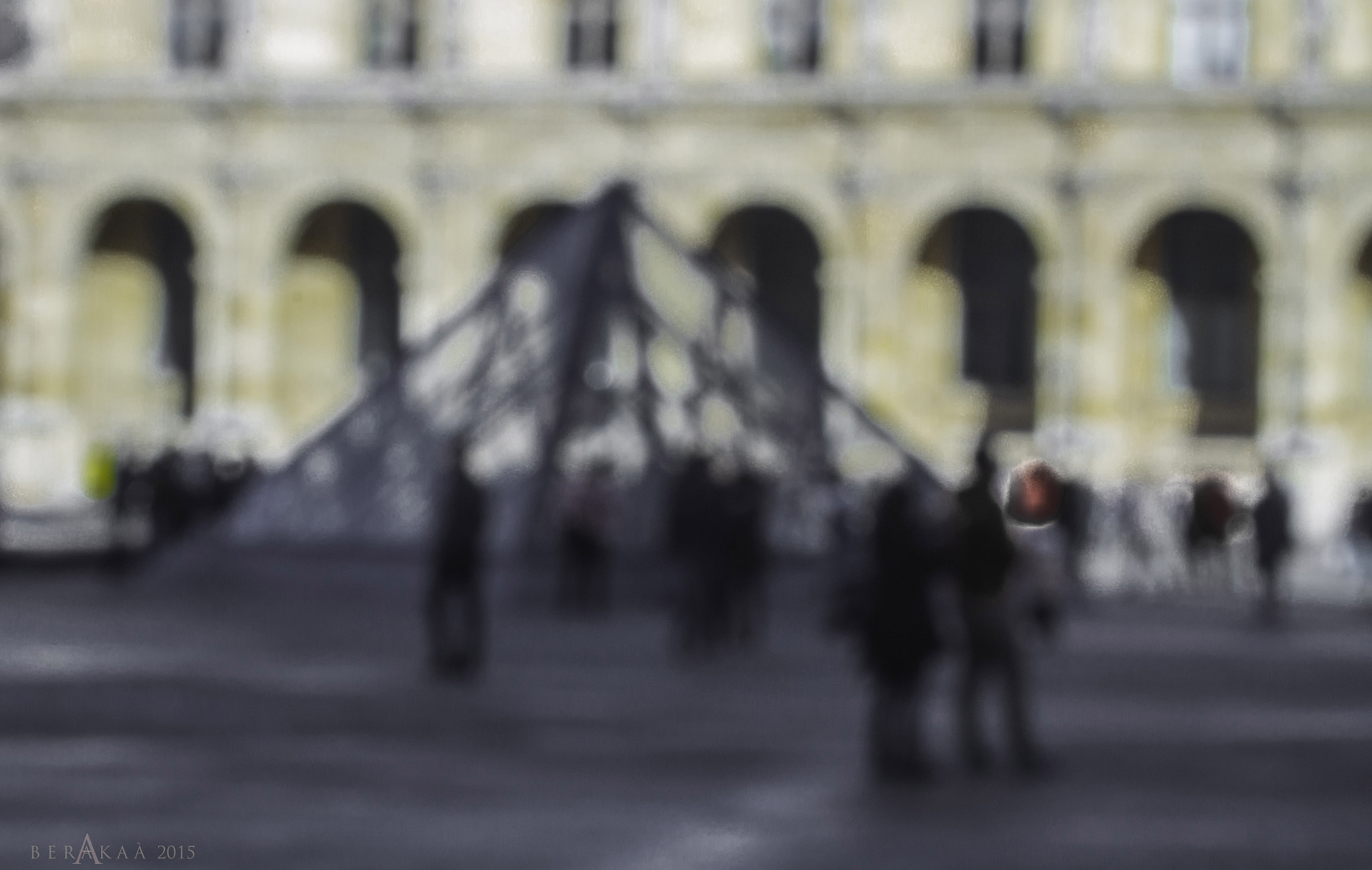 Canon EF 28-80mm f/2.8-4L sample photo. Musée du louvre photography
