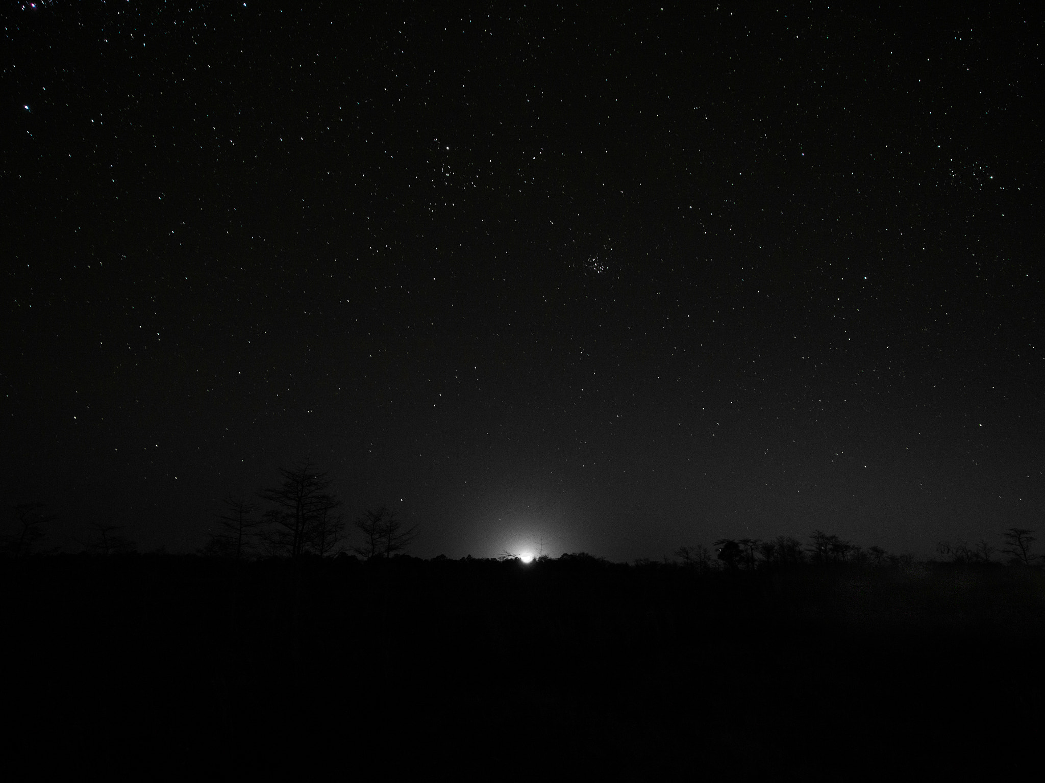 Panasonic Lumix DMC-GH3 + Olympus M.Zuiko Digital ED 12-40mm F2.8 Pro sample photo. Moonset stars photography