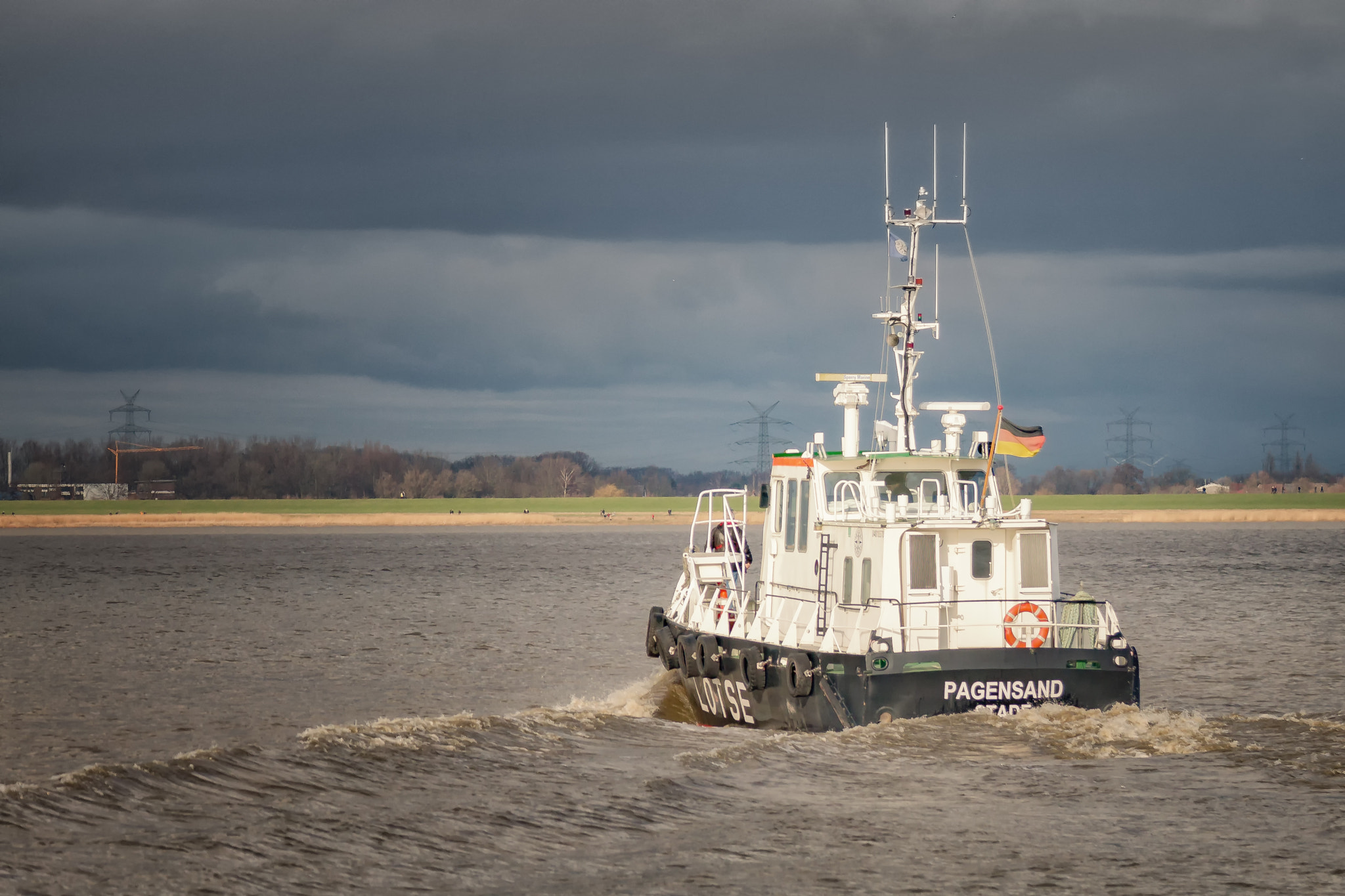 Tamron SP 35mm F1.8 Di VC USD sample photo. Lotsenboot photography