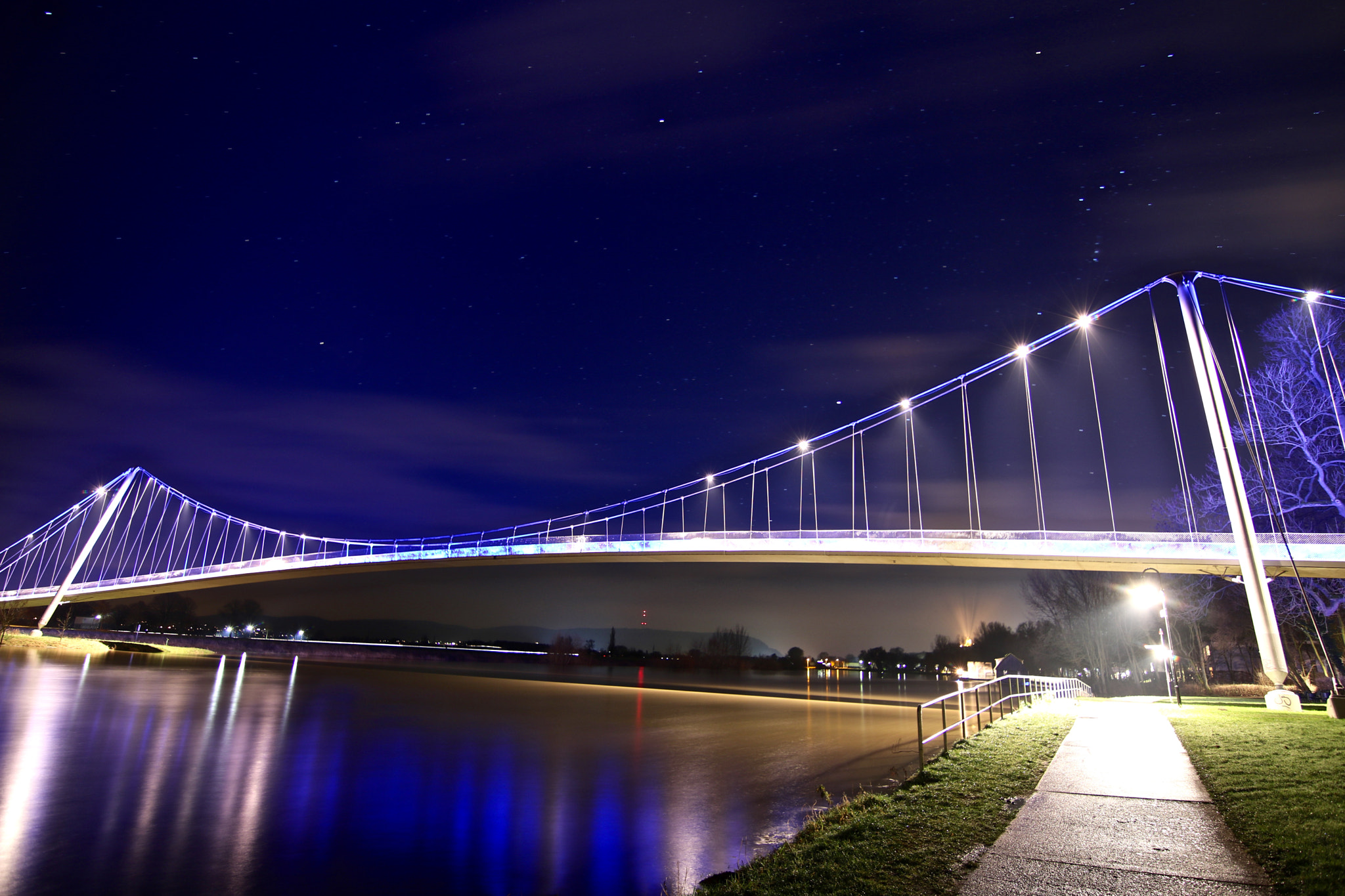 Canon EOS 750D (EOS Rebel T6i / EOS Kiss X8i) sample photo. Glacisbrücke photography
