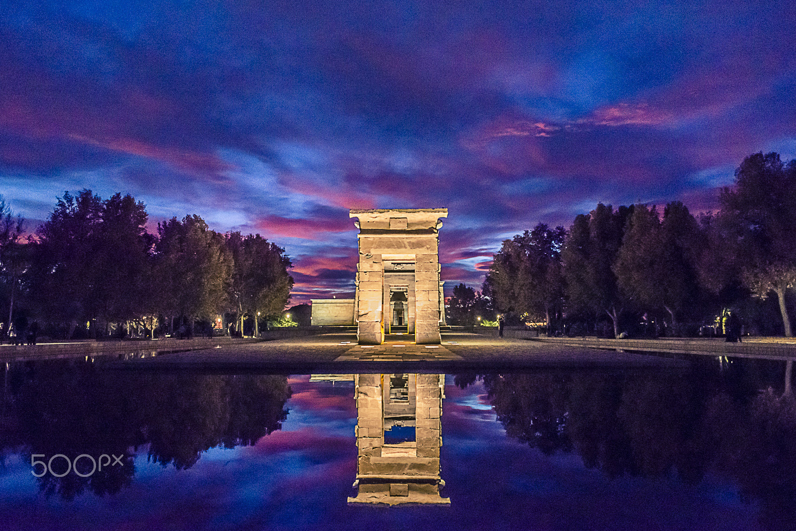 Nikon D800 + AF Nikkor 24mm f/2.8 sample photo. Blue hour at debod photography