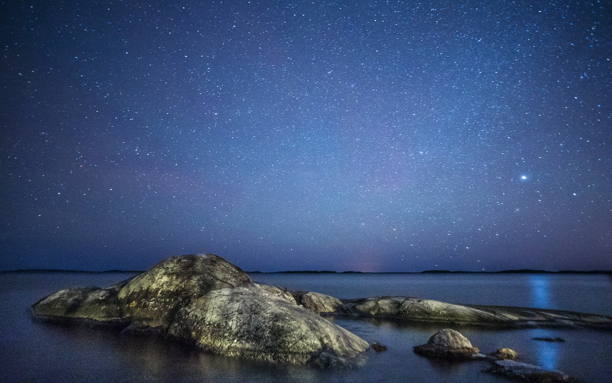 Sony a7 + Sony E 16mm F2.8 sample photo. Björkvik photography
