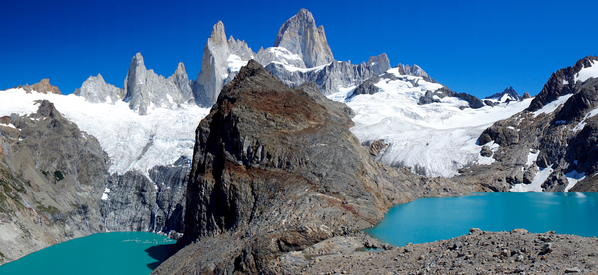 Sony a6000 + Sony Vario-Tessar T* E 16-70mm F4 ZA OSS sample photo. Mt. fitz roy photography