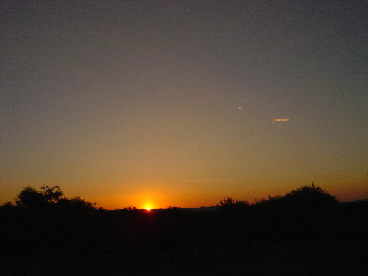 Sony DSC-P10 sample photo. Atardecer photography