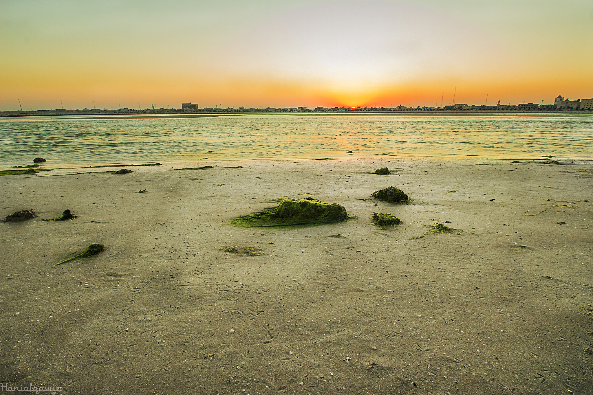 Canon EF-S 10-18mm F4.5–5.6 IS STM sample photo. Take off your shoes and walk above the sand will make feel traveling to another planet photography