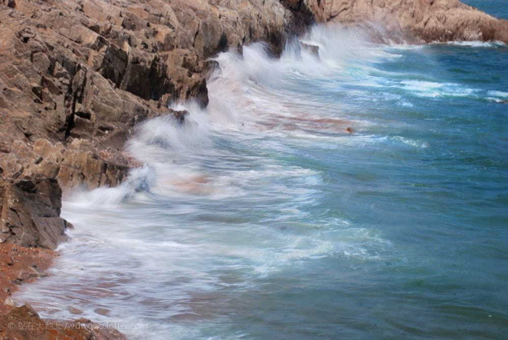 Nikon D80 + AF Zoom-Nikkor 70-210mm f/4 sample photo.  【vd视觉记忆】【2012.06.03】海浪 海浪有两种性格， 风浪有风才有浪， 风做媒吹动浪涌，... photography