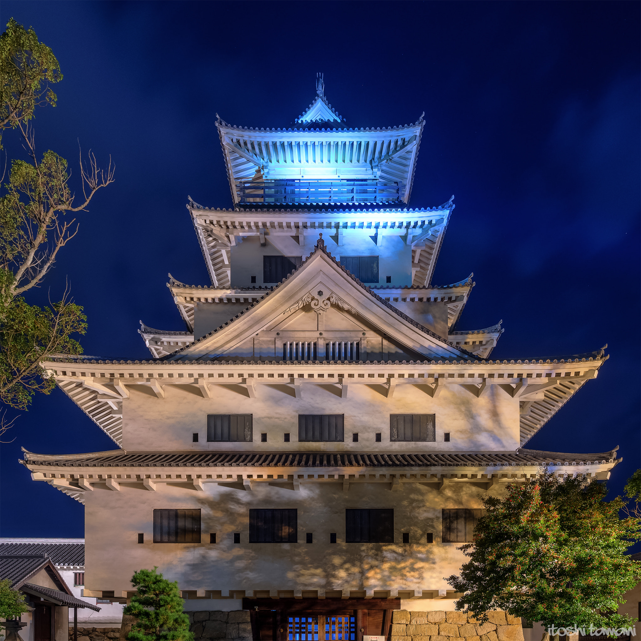 Olympus PEN E-P5 + Olympus M.Zuiko Digital ED 12-40mm F2.8 Pro sample photo. Imabari castle photography