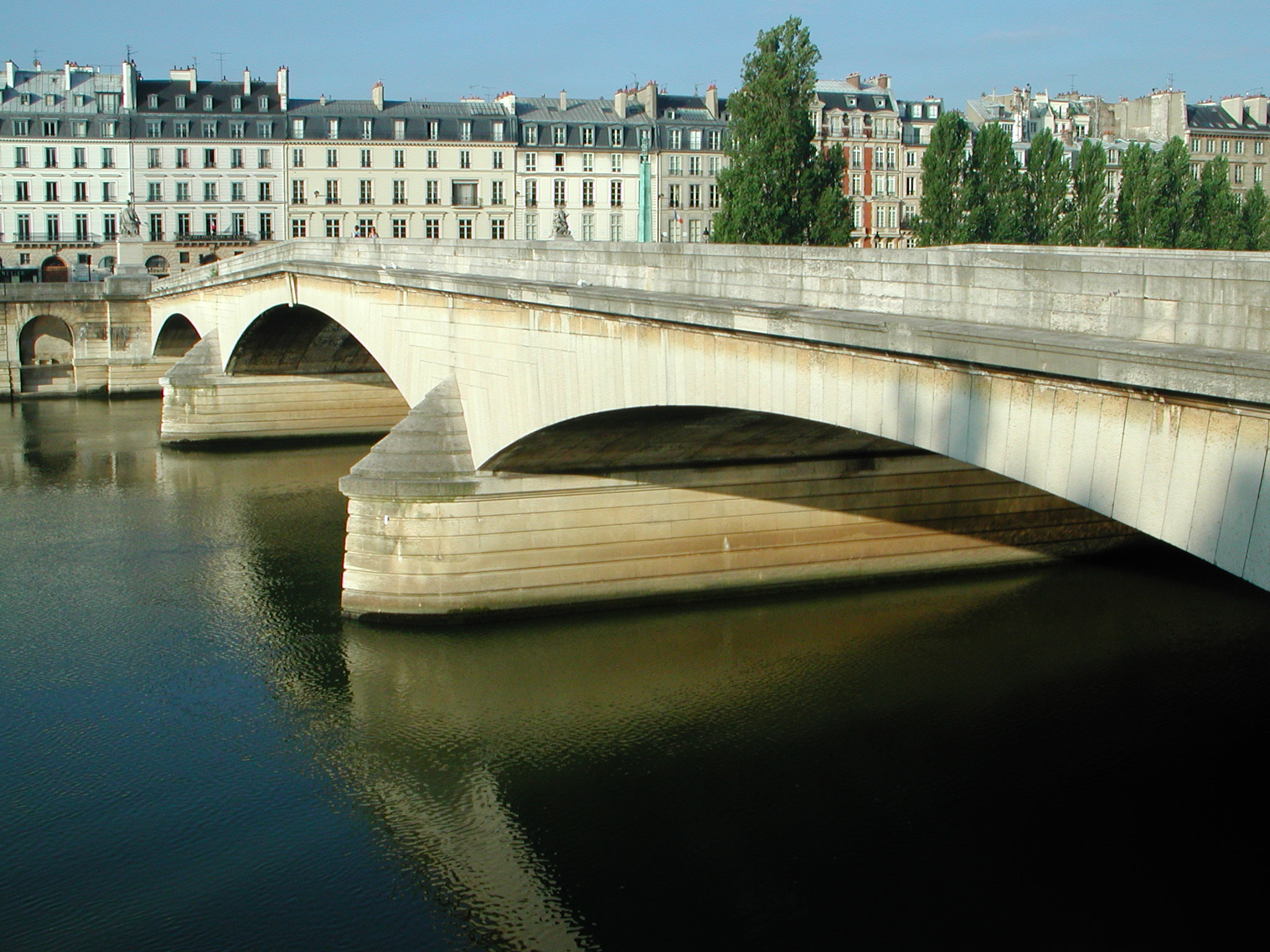 Nikon E880 sample photo. Pont de paris le matin photography