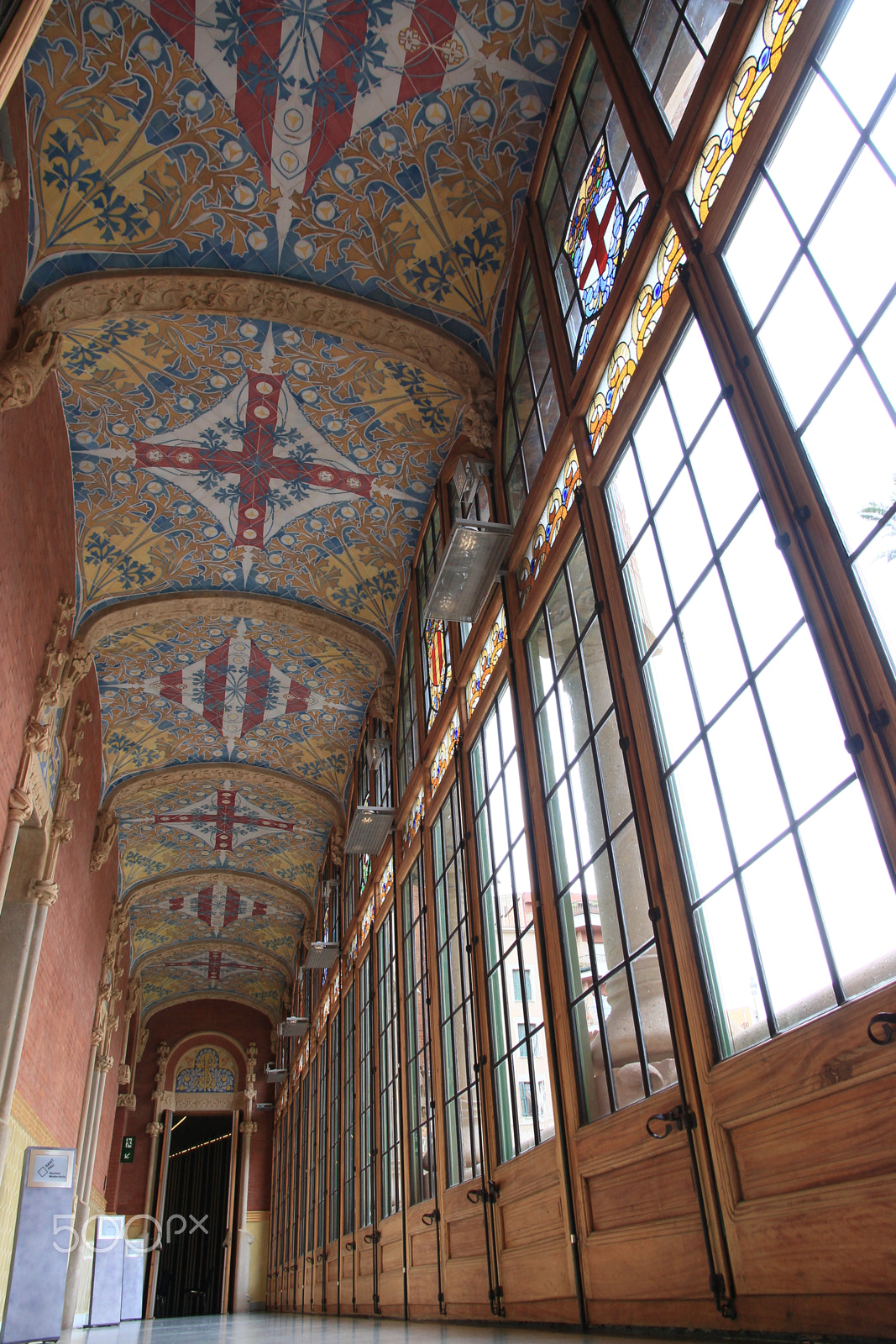 Canon EOS 650D (EOS Rebel T4i / EOS Kiss X6i) sample photo. Barcelona jugendstil im krankenhaus 2 photography