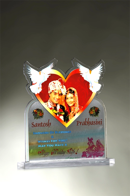 Heart Shape Gifts, Acrylic Memento & Plaques ( WA 010 )