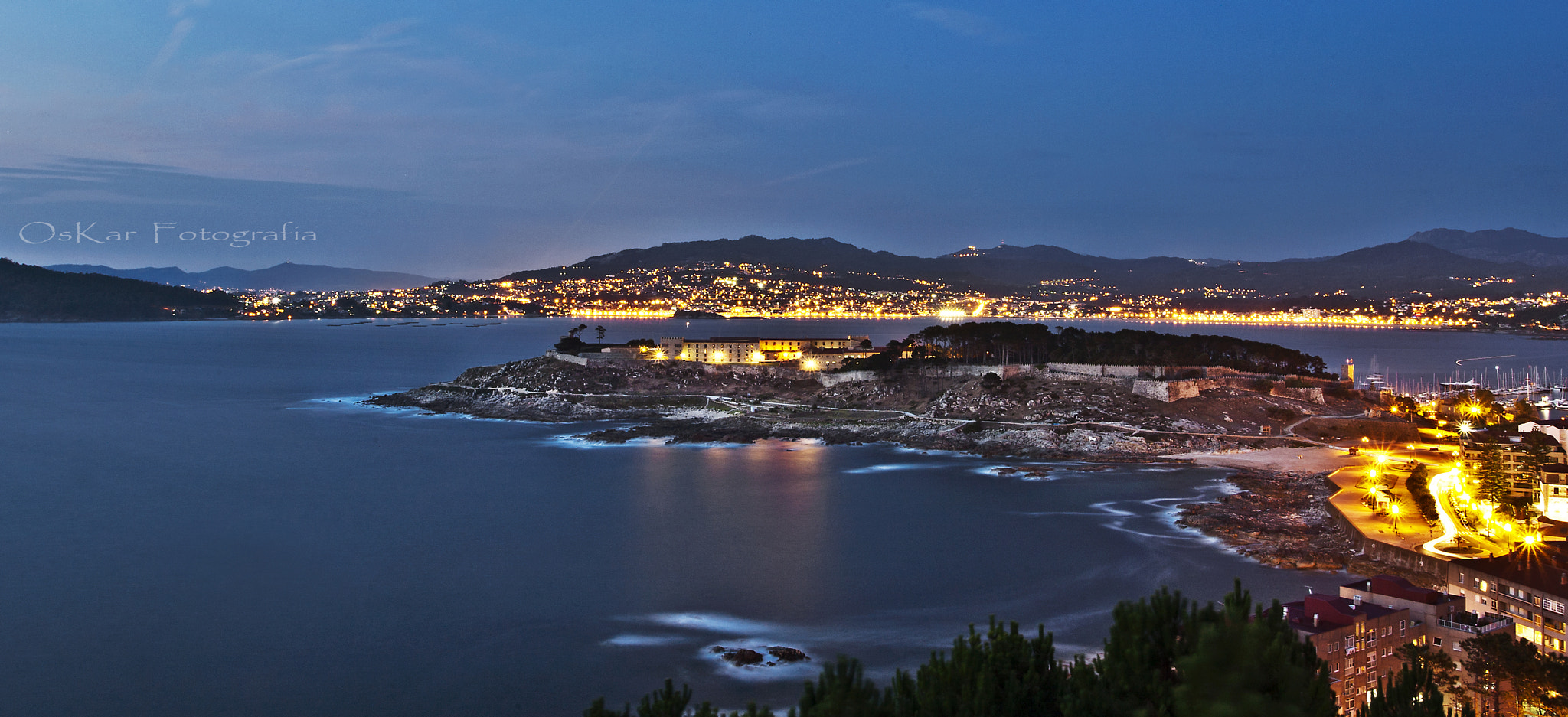 Canon EOS-1D Mark III sample photo. Parador de baiona photography