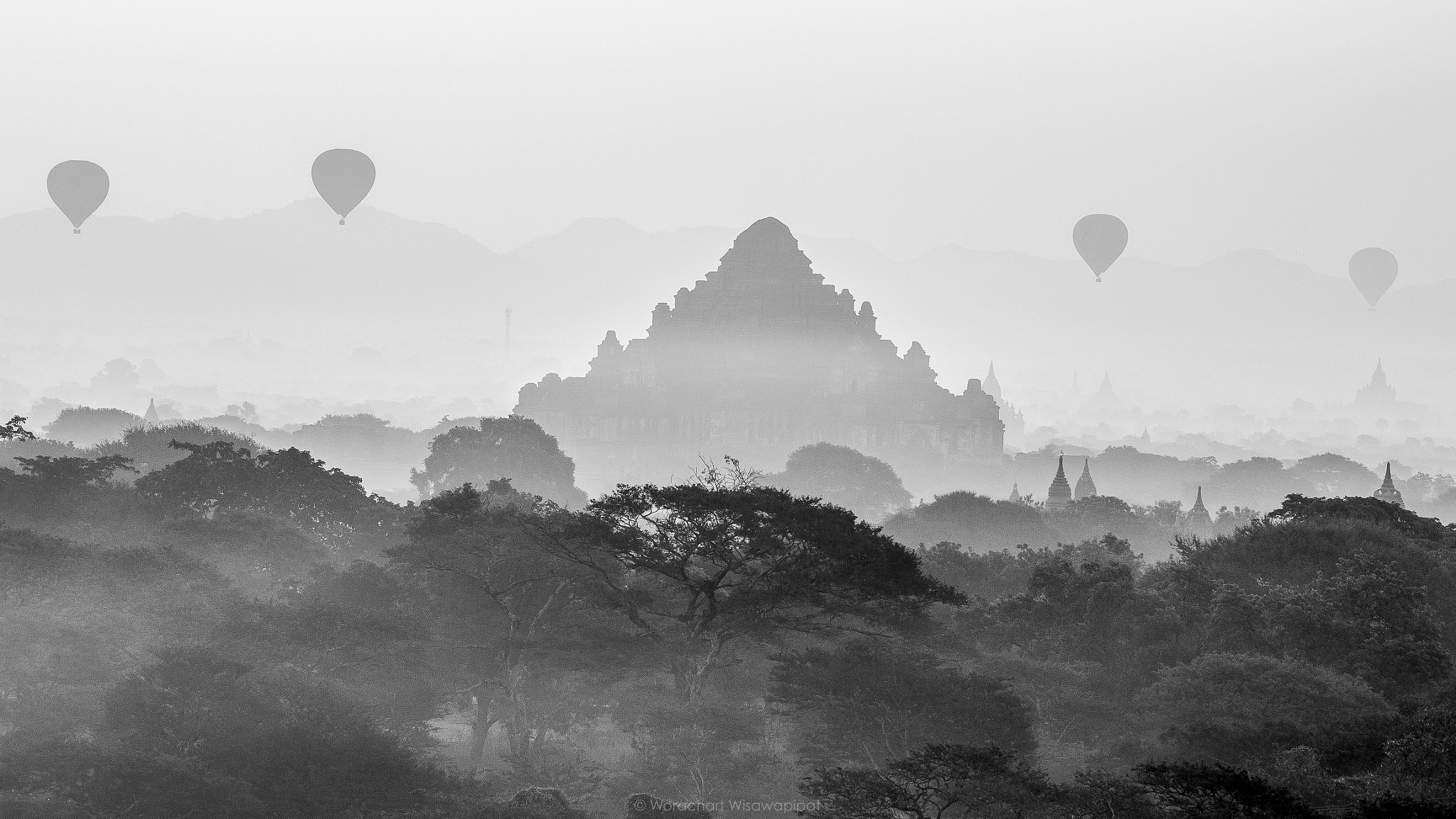 Nikon AF-S Nikkor 70-200mm F4G ED VR sample photo. Bagan early morning photography