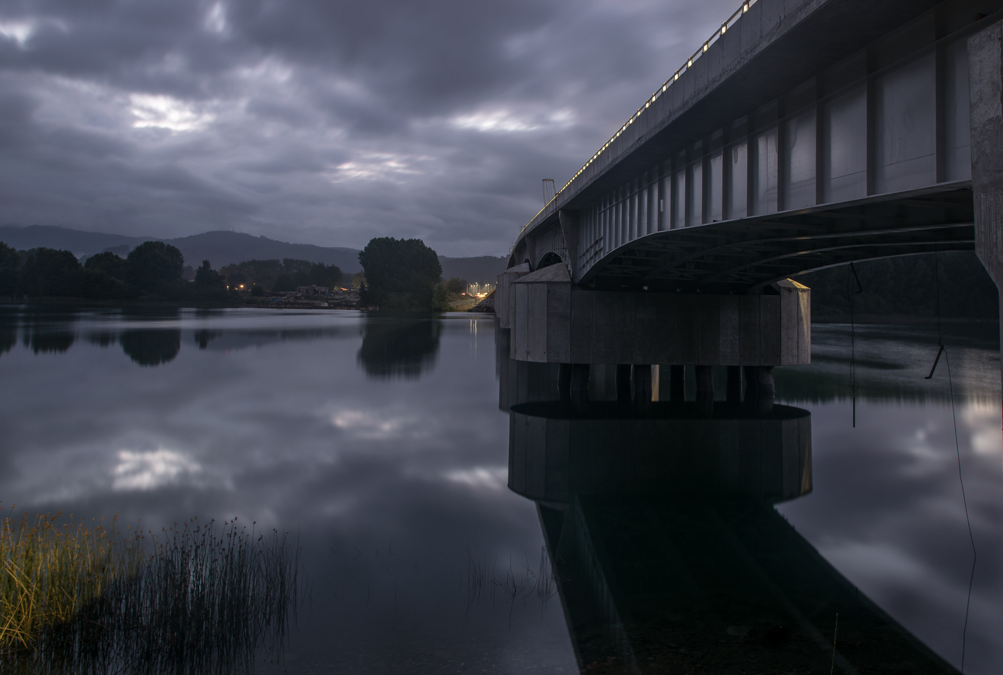 Sigma 17-70mm F2.8-4 DC Macro OS HSM | C sample photo. Puente santa elvira valdivia photography