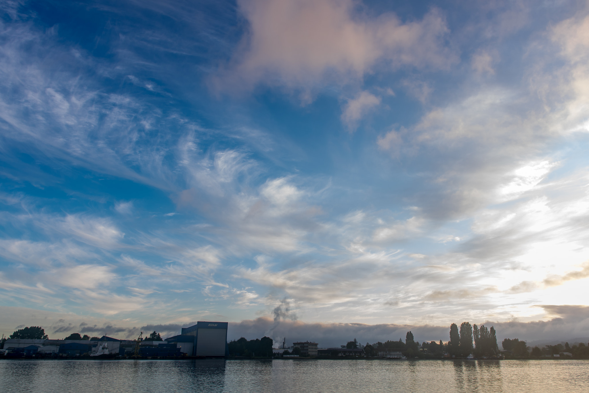 Sigma 17-70mm F2.8-4 DC Macro OS HSM | C sample photo. Cielo sobre asenav photography