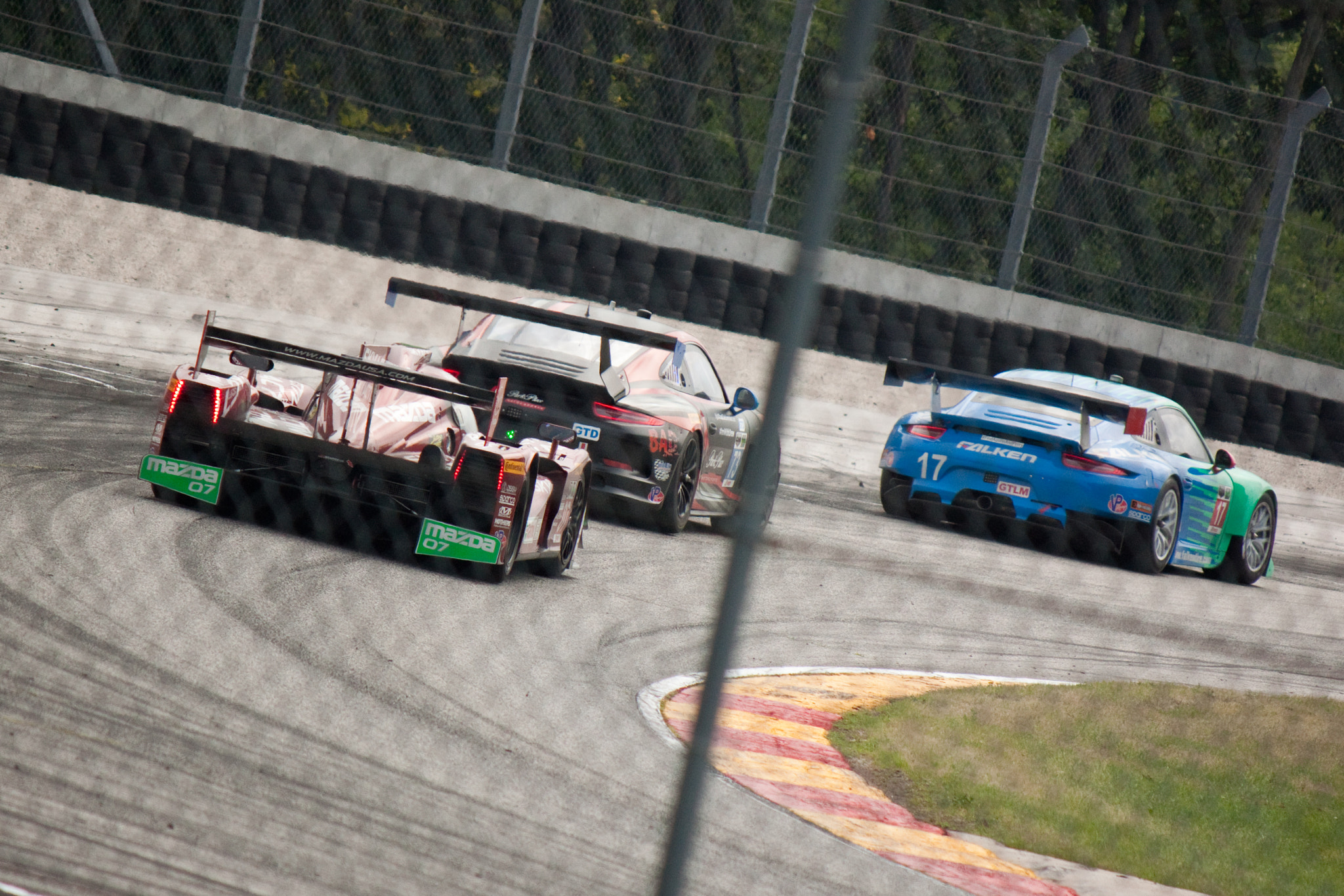 Canon EOS 500D (EOS Rebel T1i / EOS Kiss X3) sample photo. Turn 1 at road america photography