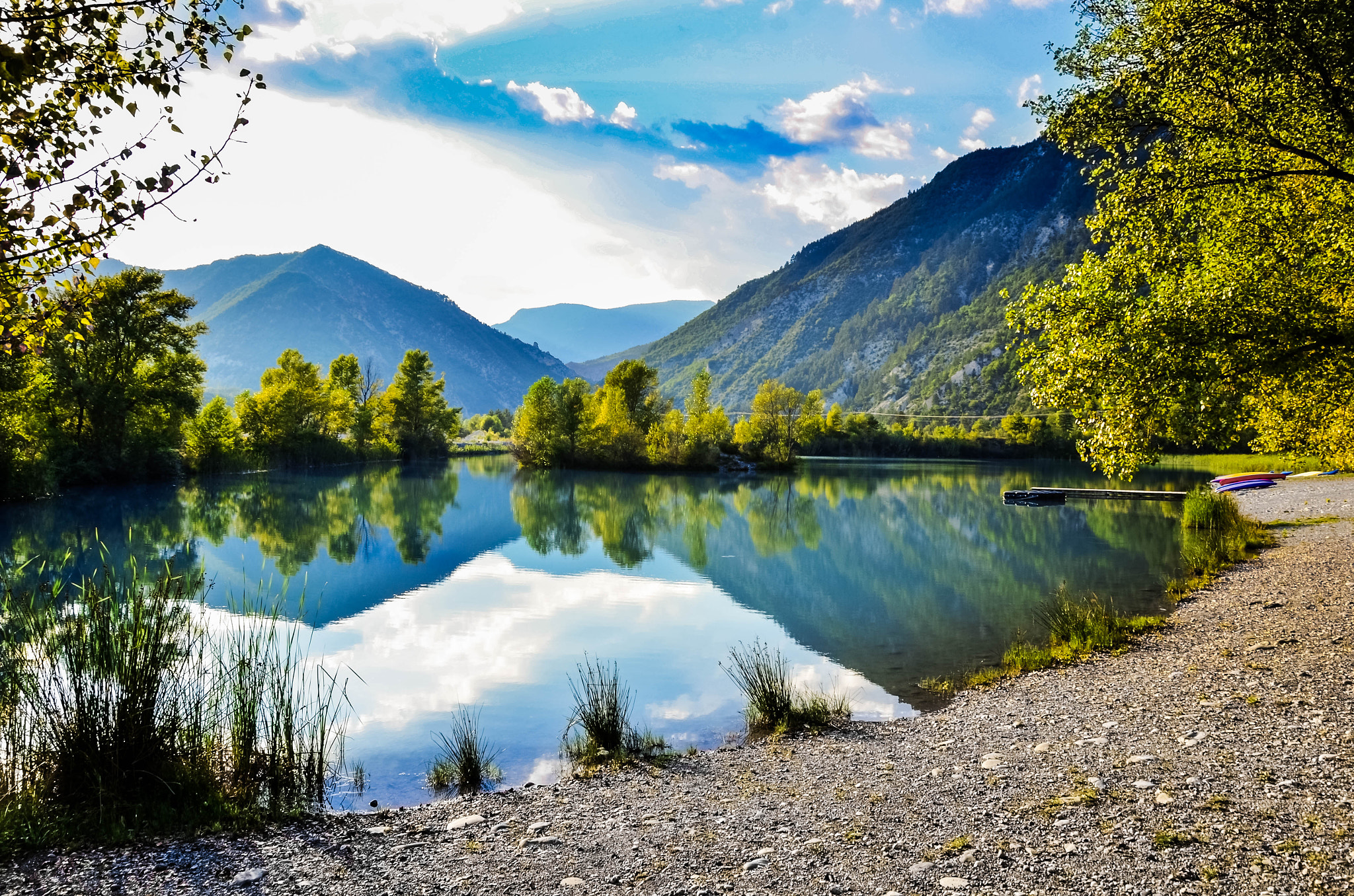 Nikon D5100 + AF Zoom-Nikkor 80-200mm f/4.5-5.6D sample photo. Lac du brec photography