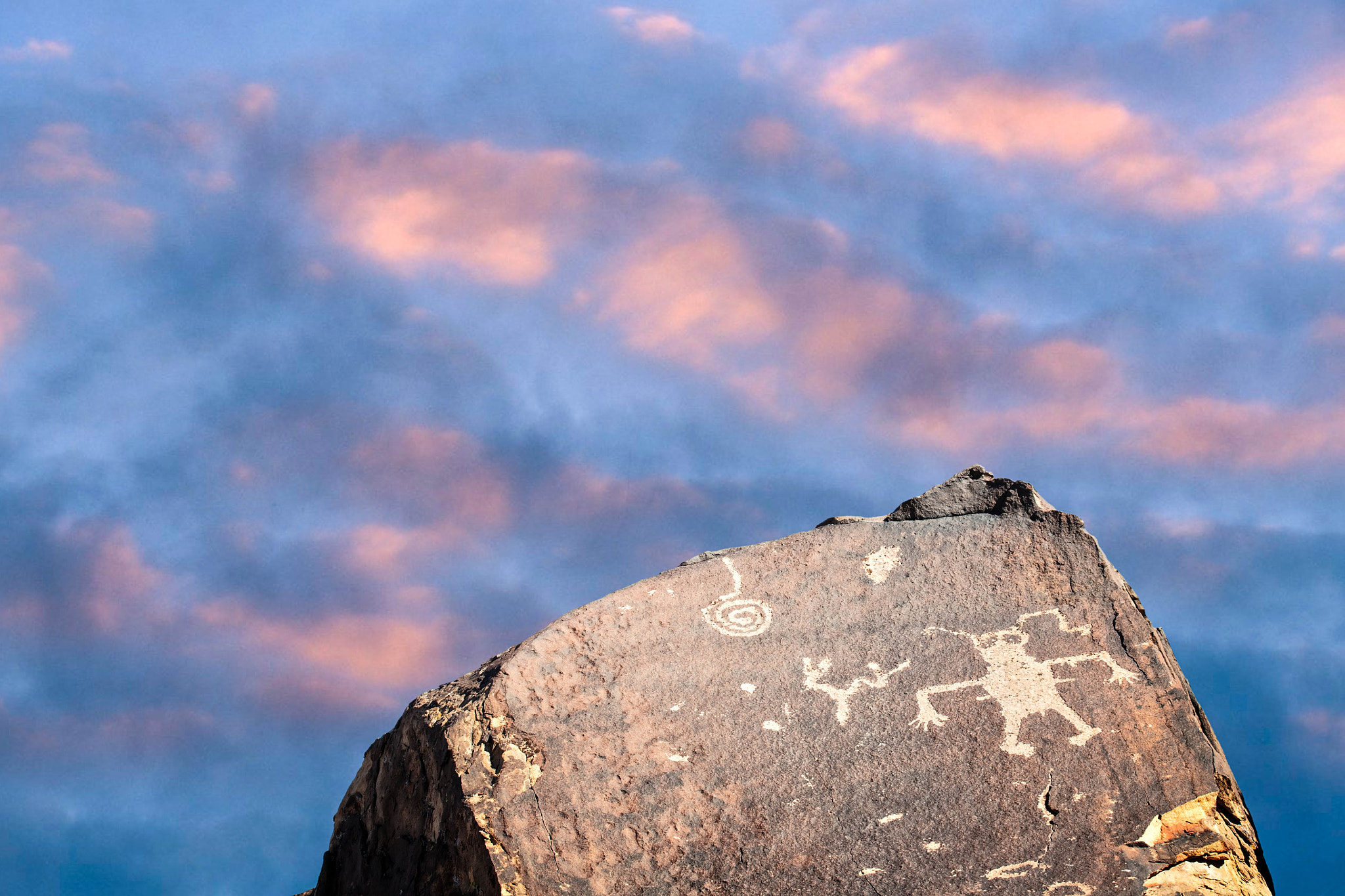 Canon EF 100-400mm F4.5-5.6L IS USM sample photo. Petroglyphs photography
