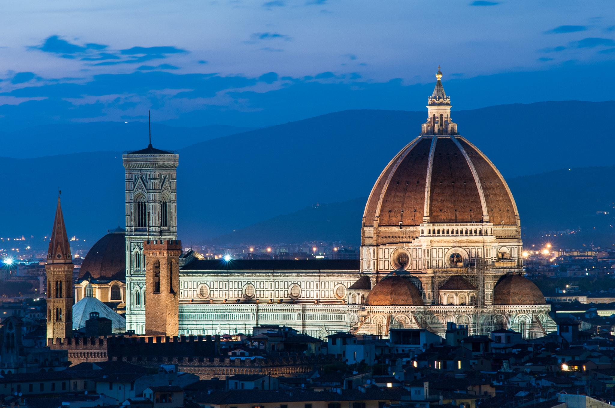 Sigma 50-150mm F2.8 EX APO DC HSM II sample photo. Florence blue photography