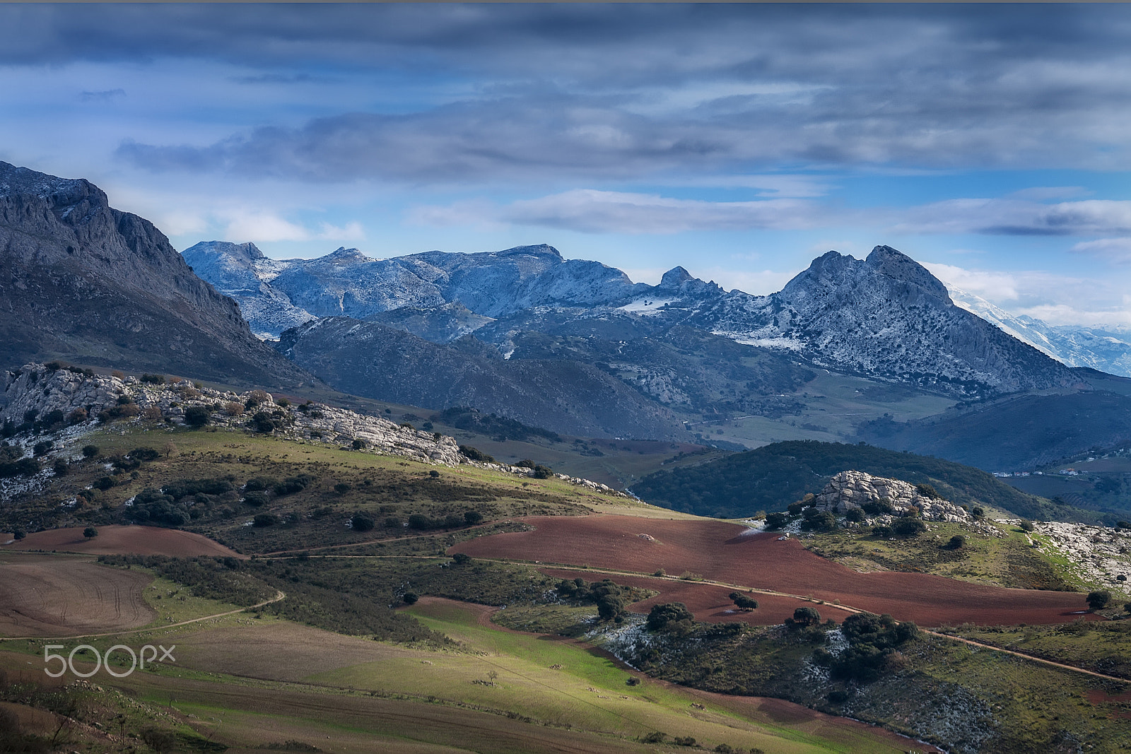Canon EF 28-135mm F3.5-5.6 IS USM sample photo. Snowy mountains photography