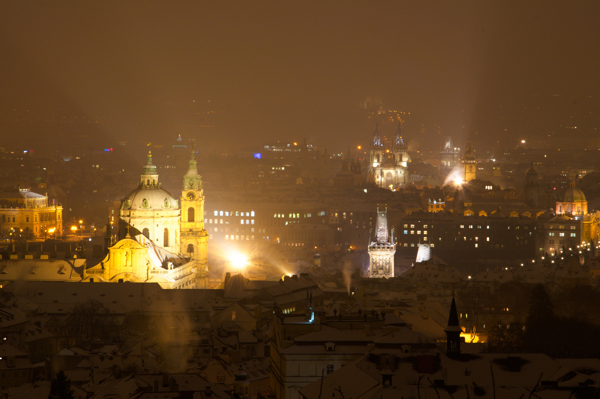 Nikon D3300 + 18.00 - 105.00 mm f/3.5 - 5.6 sample photo. Prague dressed in snow photography