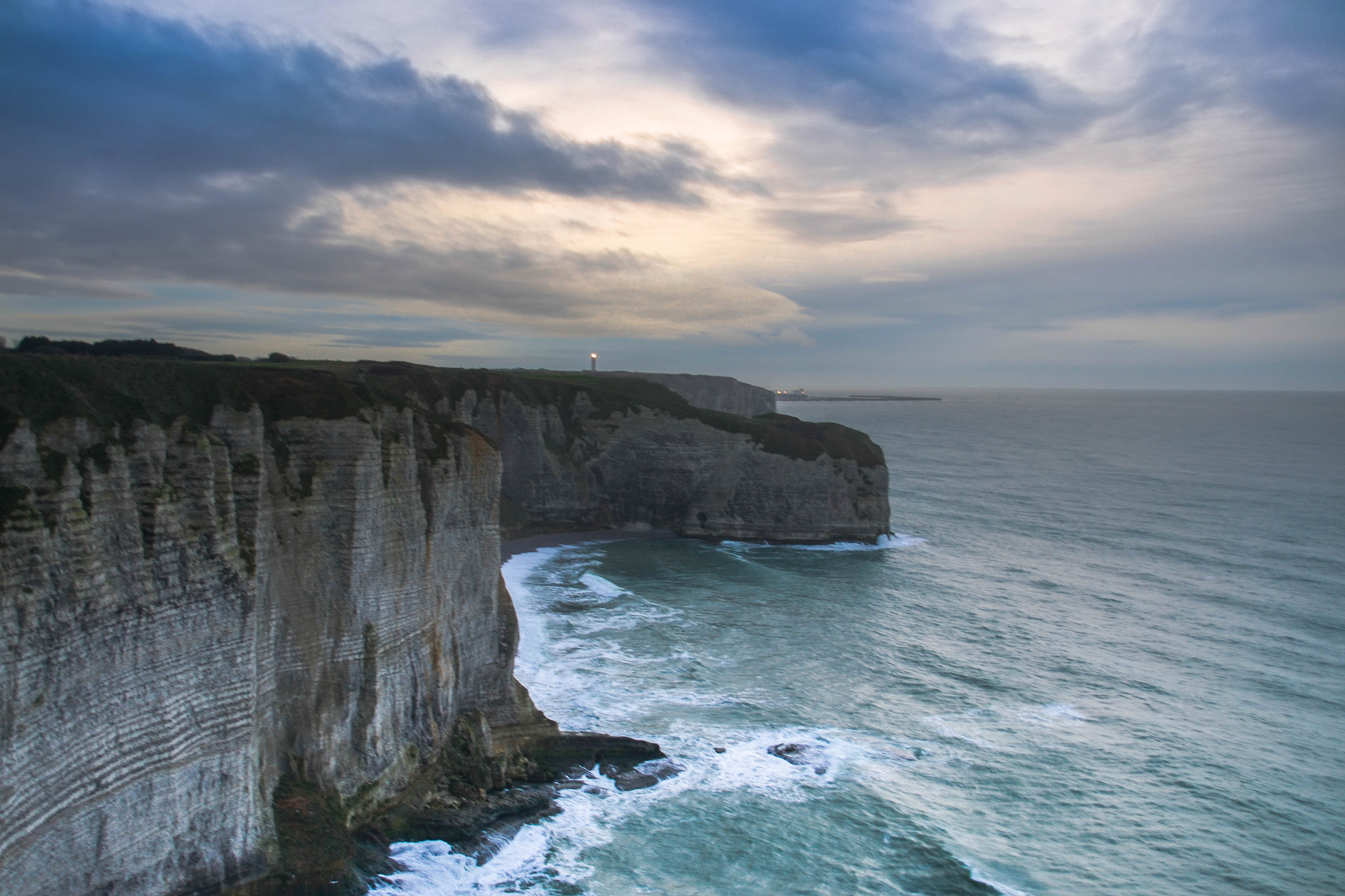 Nikon D3100 + Sigma 18-200mm F3.5-6.3 DC sample photo. Etretat photography