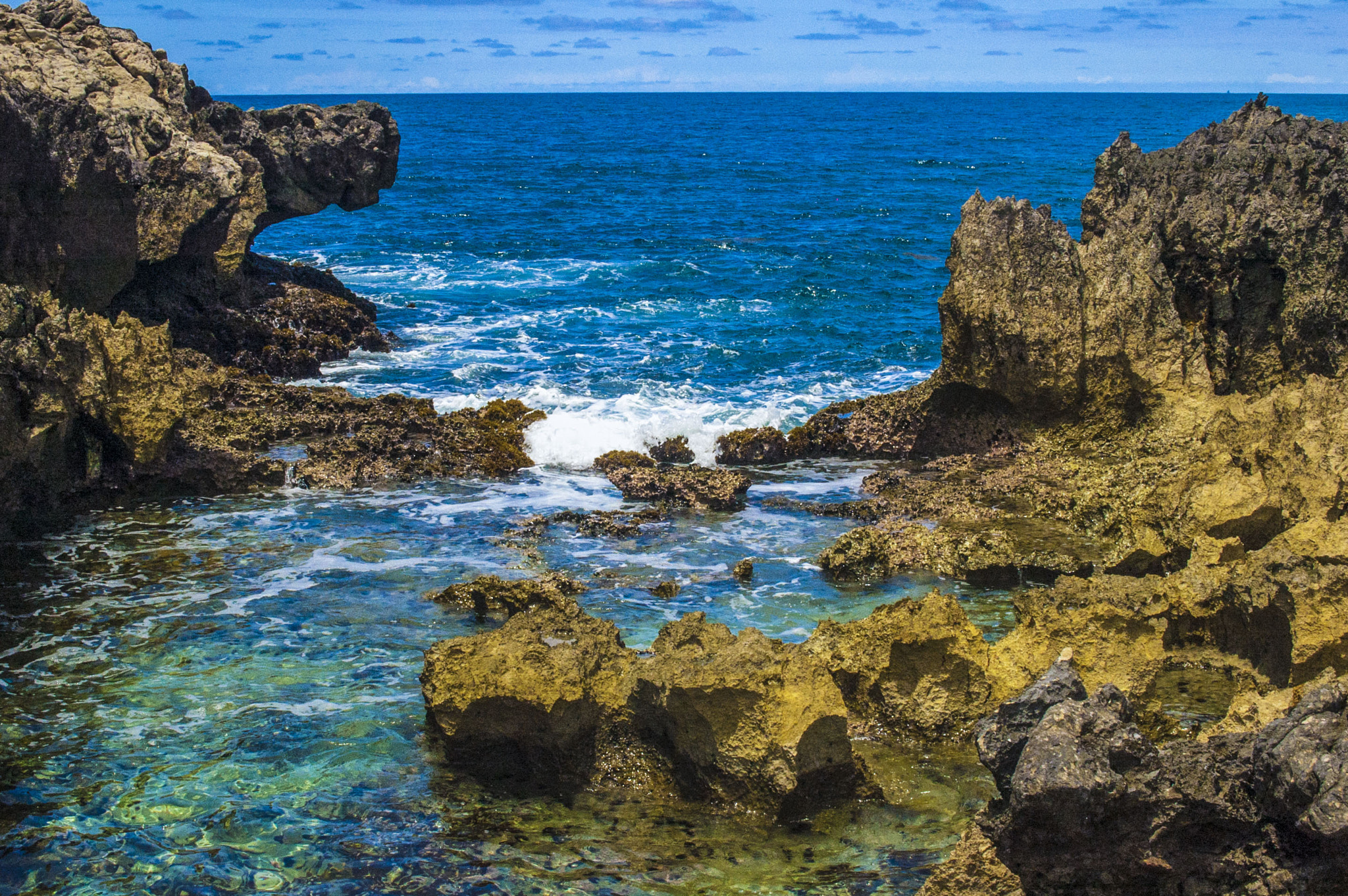 Nikon D70 + AF Zoom-Nikkor 35-70mm f/2.8 sample photo. Rocky coast, labadee, haiti photography