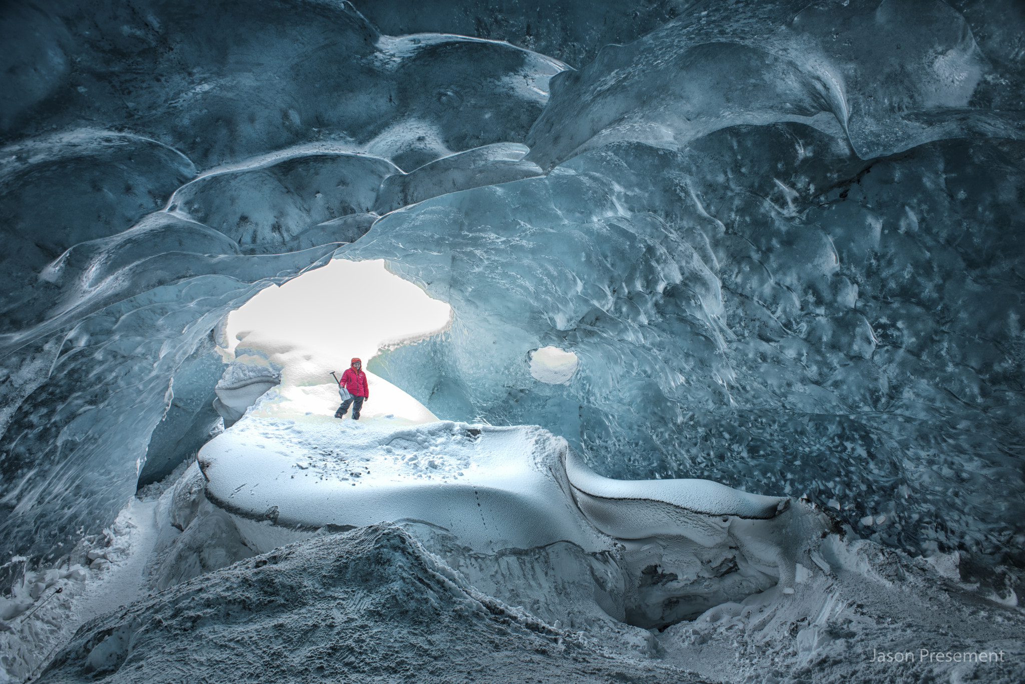 Nikon D810 + Nikon AF Nikkor 20mm F2.8D sample photo. Inside the ice cave photography