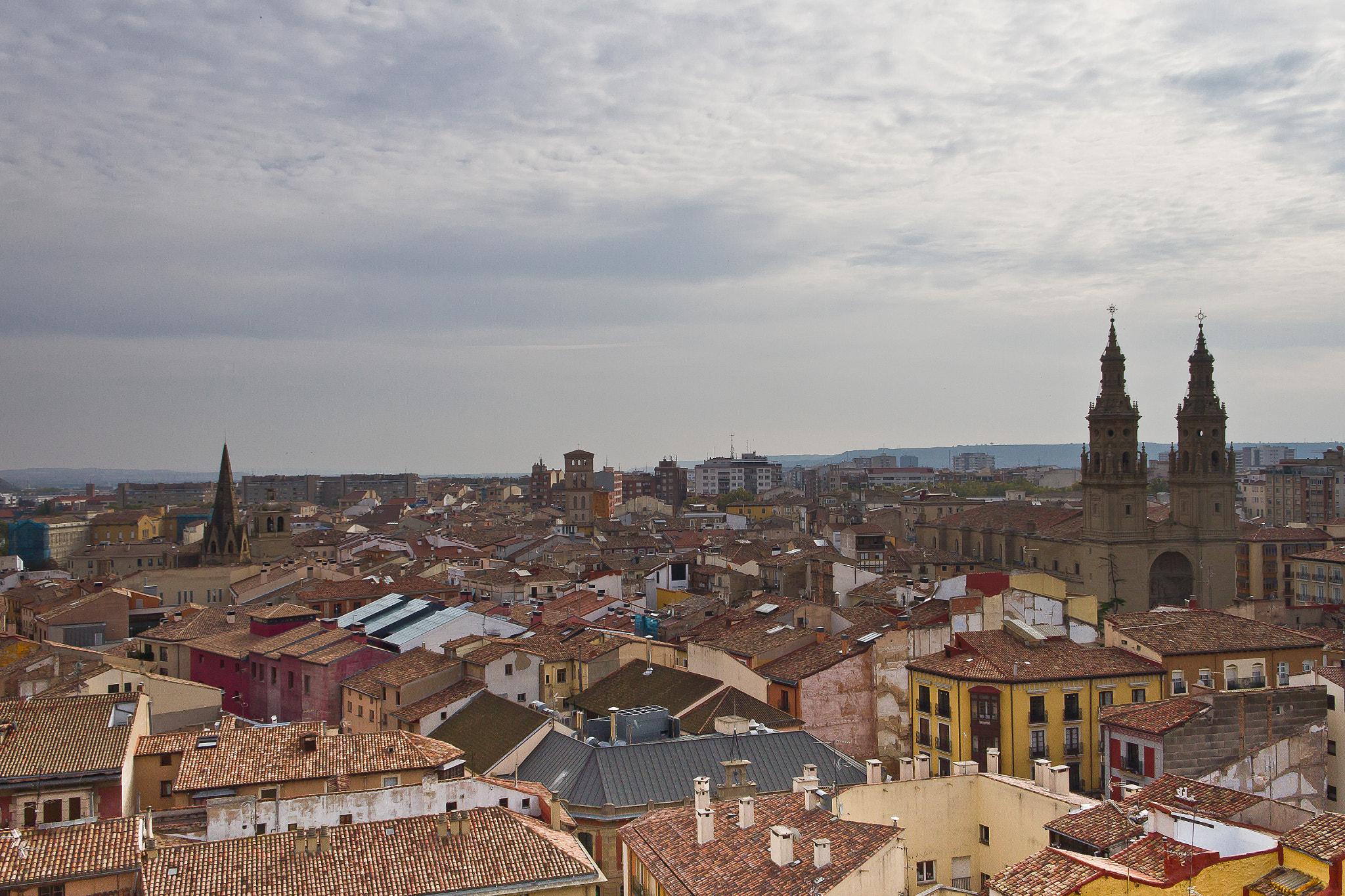 Canon EF-S 18-55mm F3.5-5.6 sample photo. Logroño desde la torre de la iglesia de santiago photography
