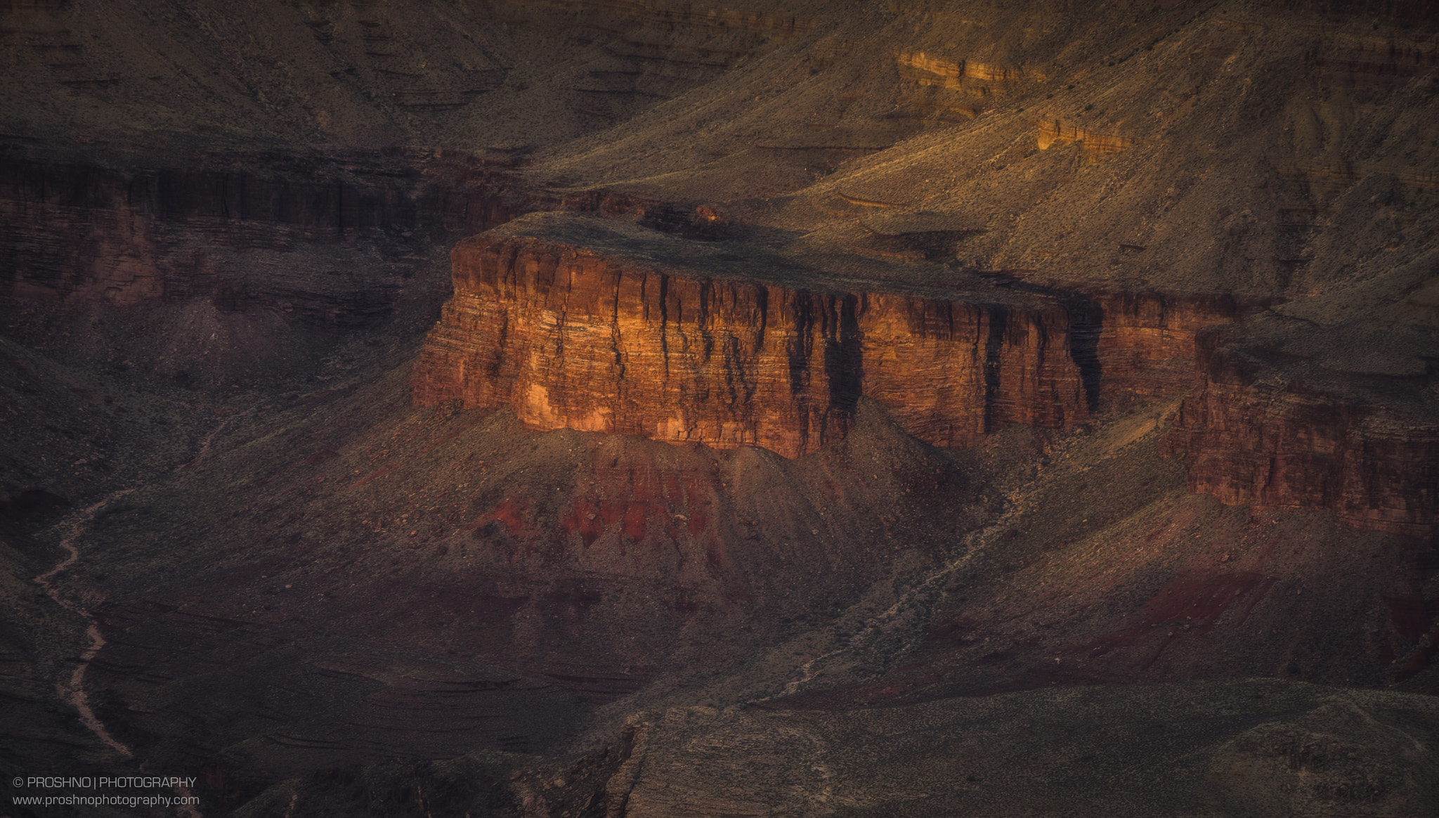 70-200mm F2.8 OSS sample photo. Grand glow photography