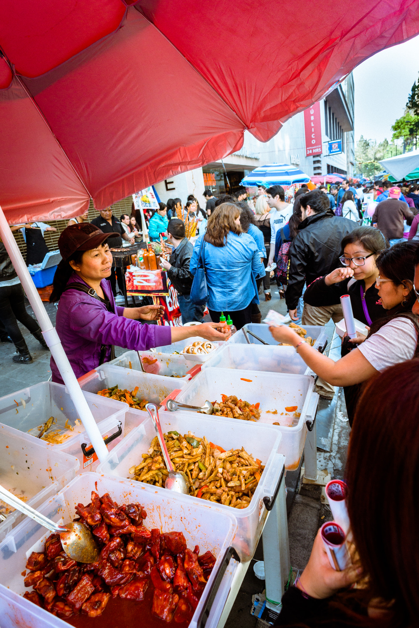 Sony a99 II + Sony 20mm F2.8 sample photo. Chinese new year in mexico city photography