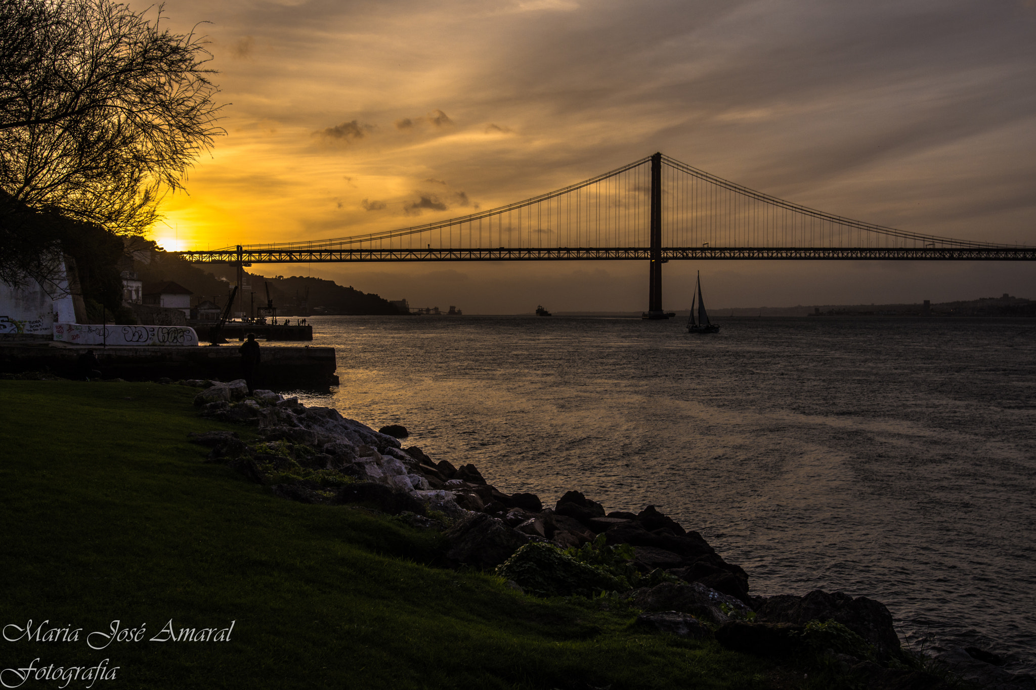 Nikon AF-S Nikkor 17-35mm F2.8D ED-IF sample photo. A ponte photography