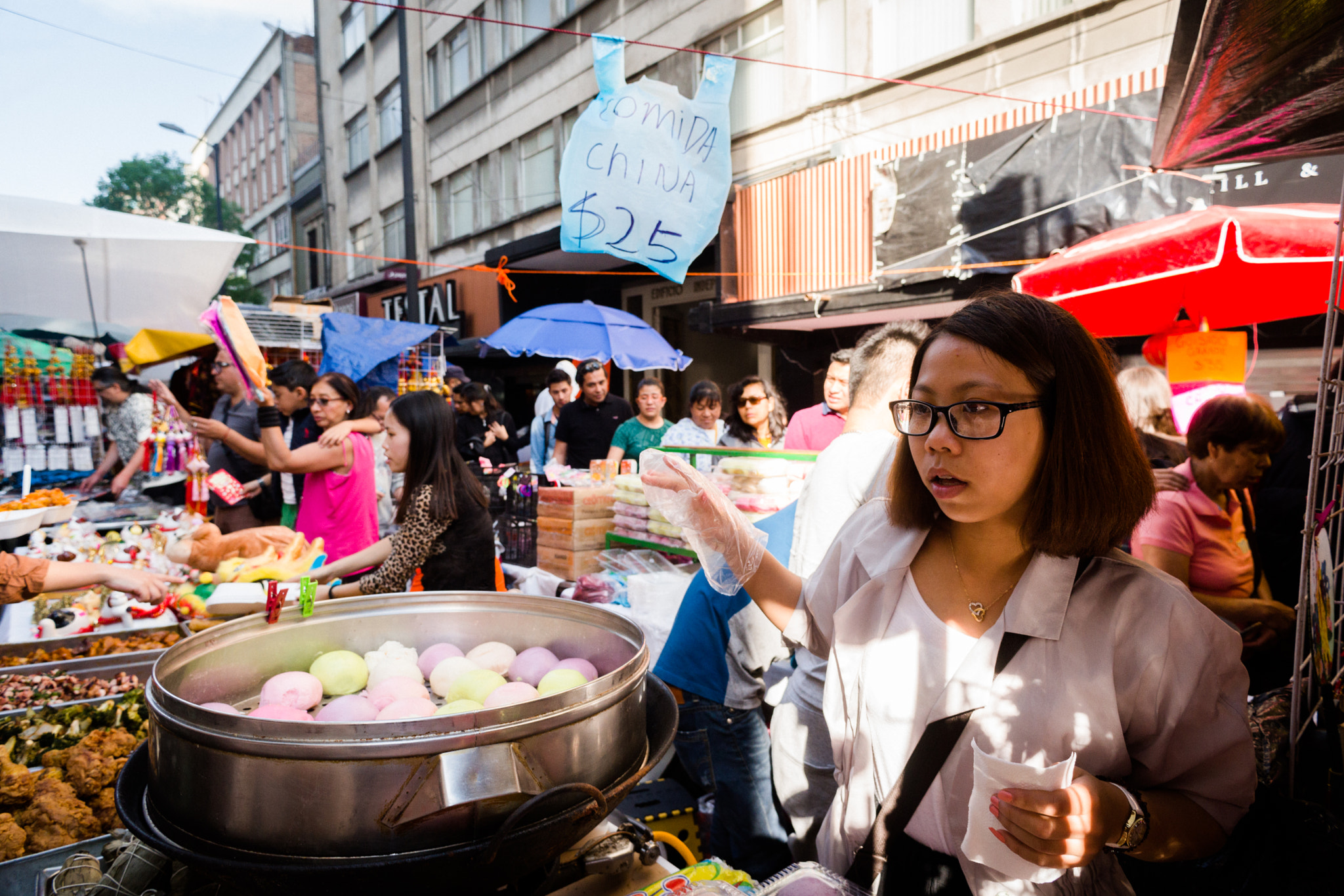 Sony a99 II + Sony 20mm F2.8 sample photo. Chinese new year in mexico city photography